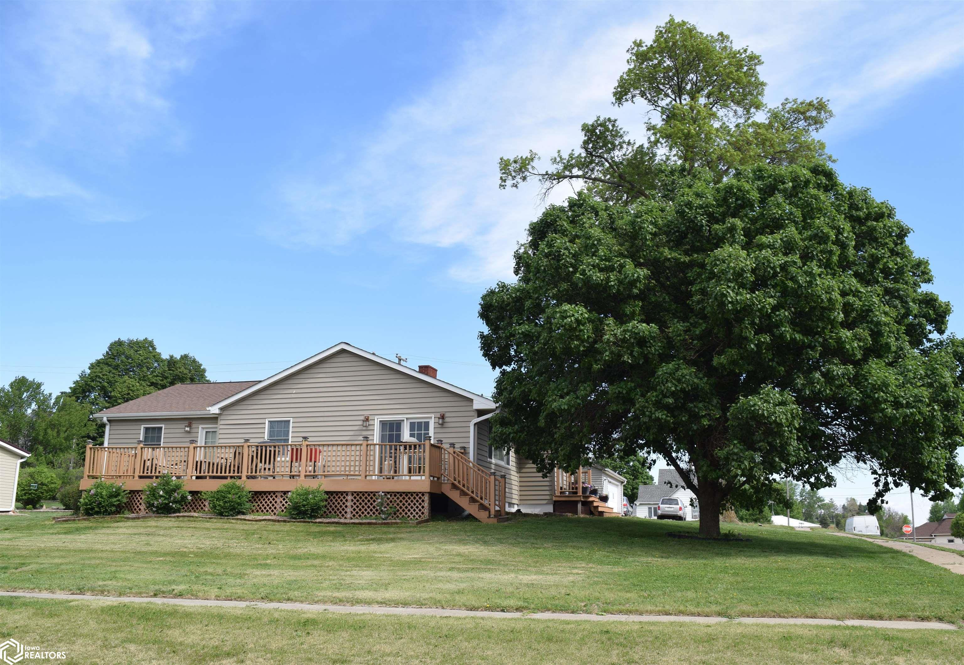 402 3rd Street, Portsmouth, Iowa image 3