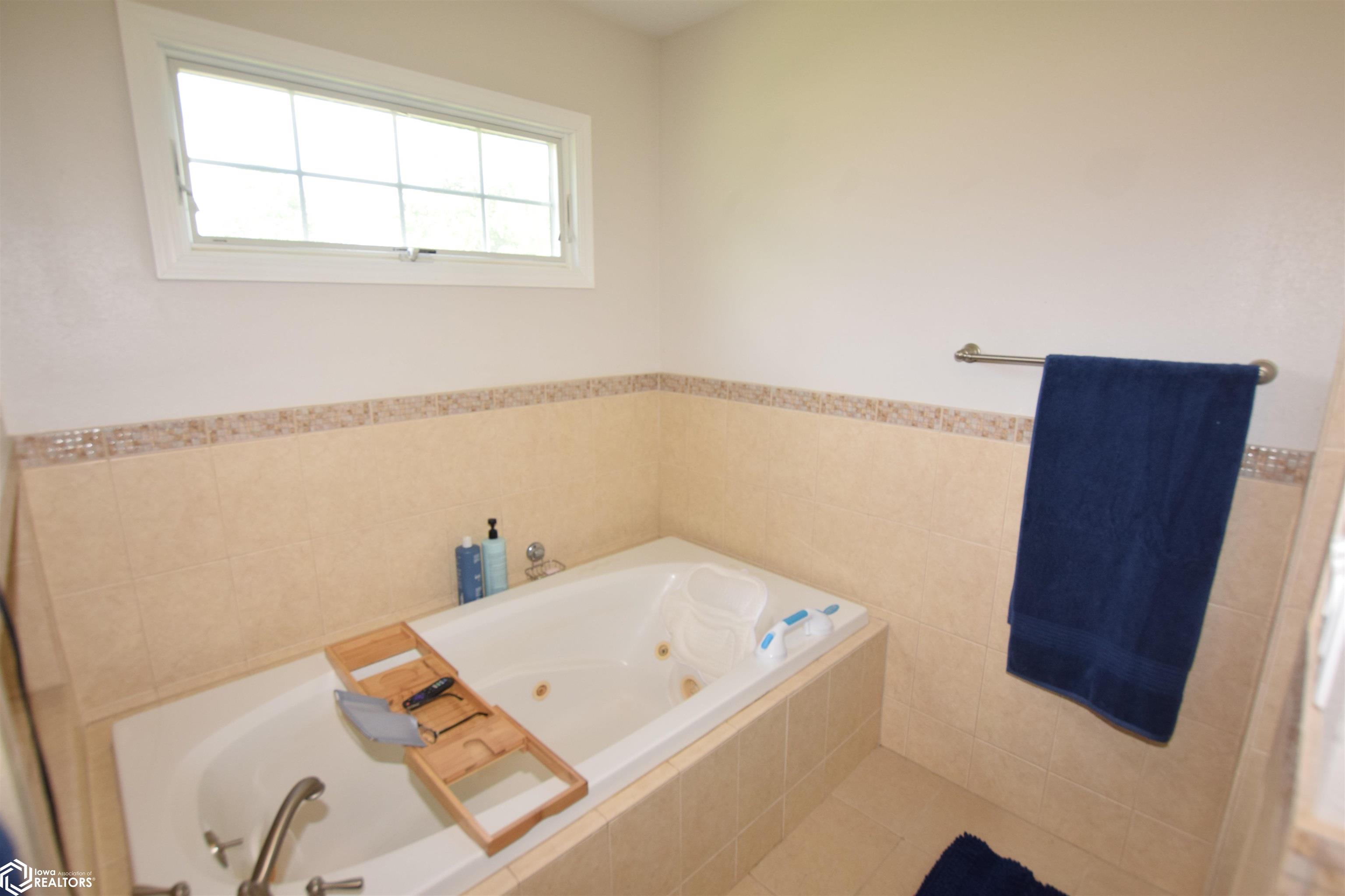 402 3rd Street, Portsmouth, Iowa image 21
