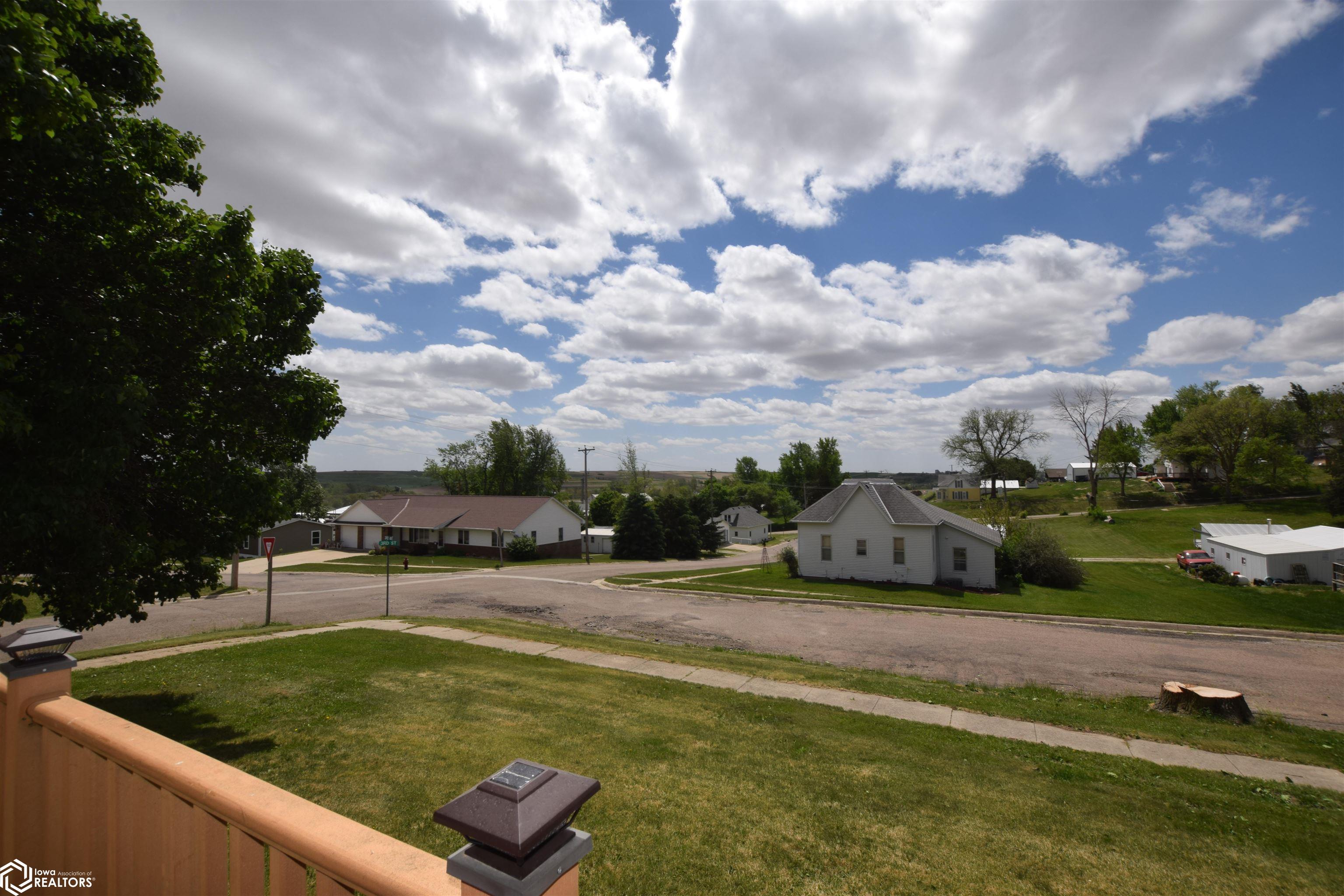 402 3rd Street, Portsmouth, Iowa image 36