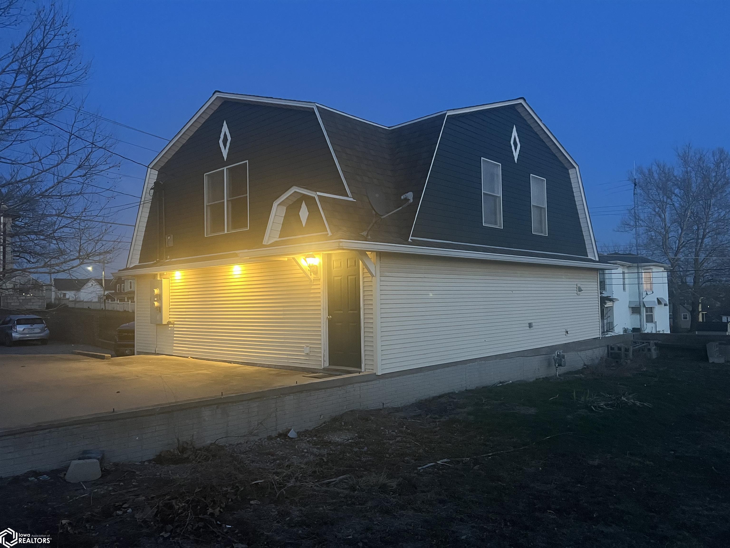 215 N Jefferson Street, Ottumwa, Iowa image 3