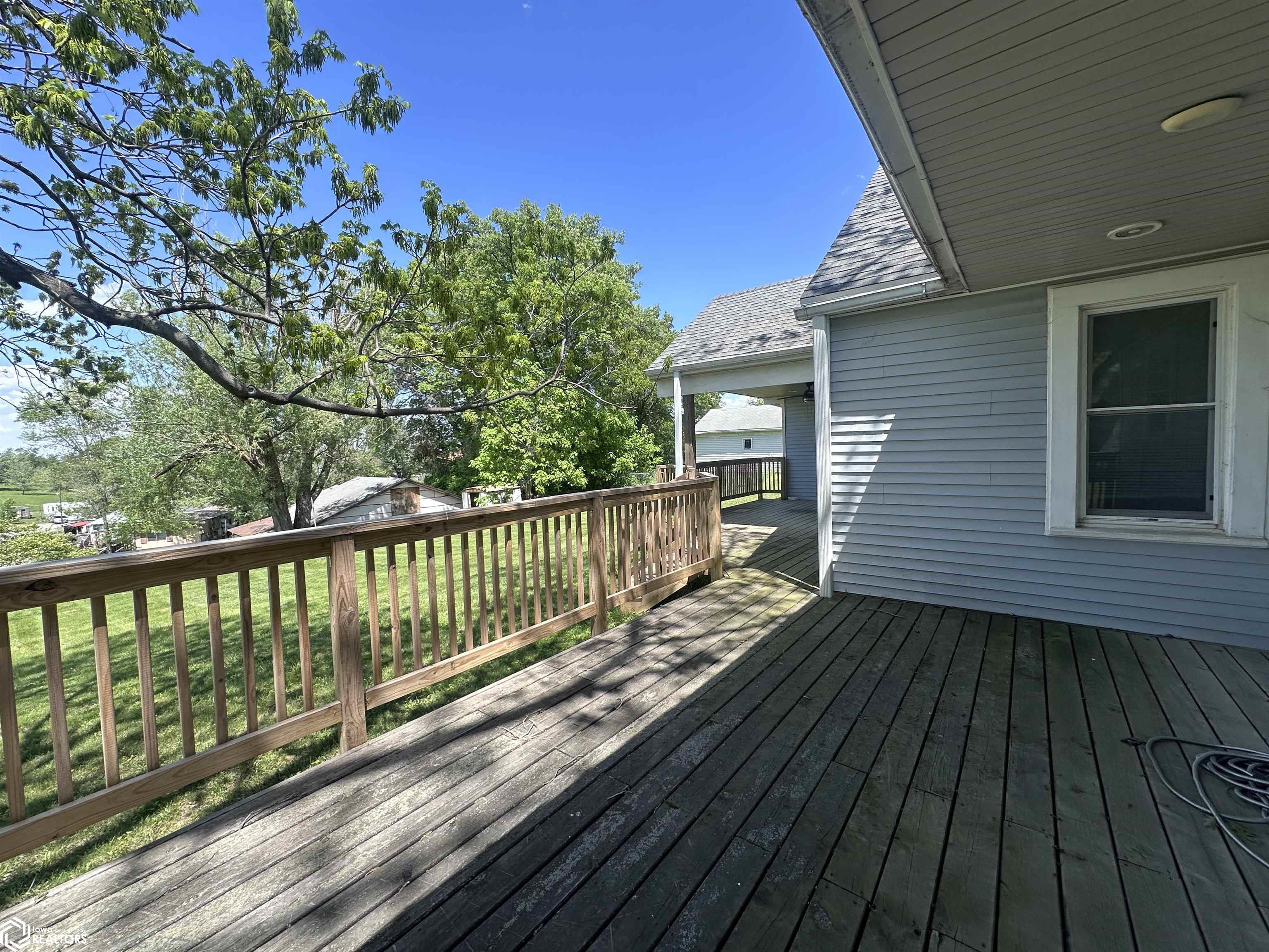 1975 Greenwood Drive, Ottumwa, Iowa image 25
