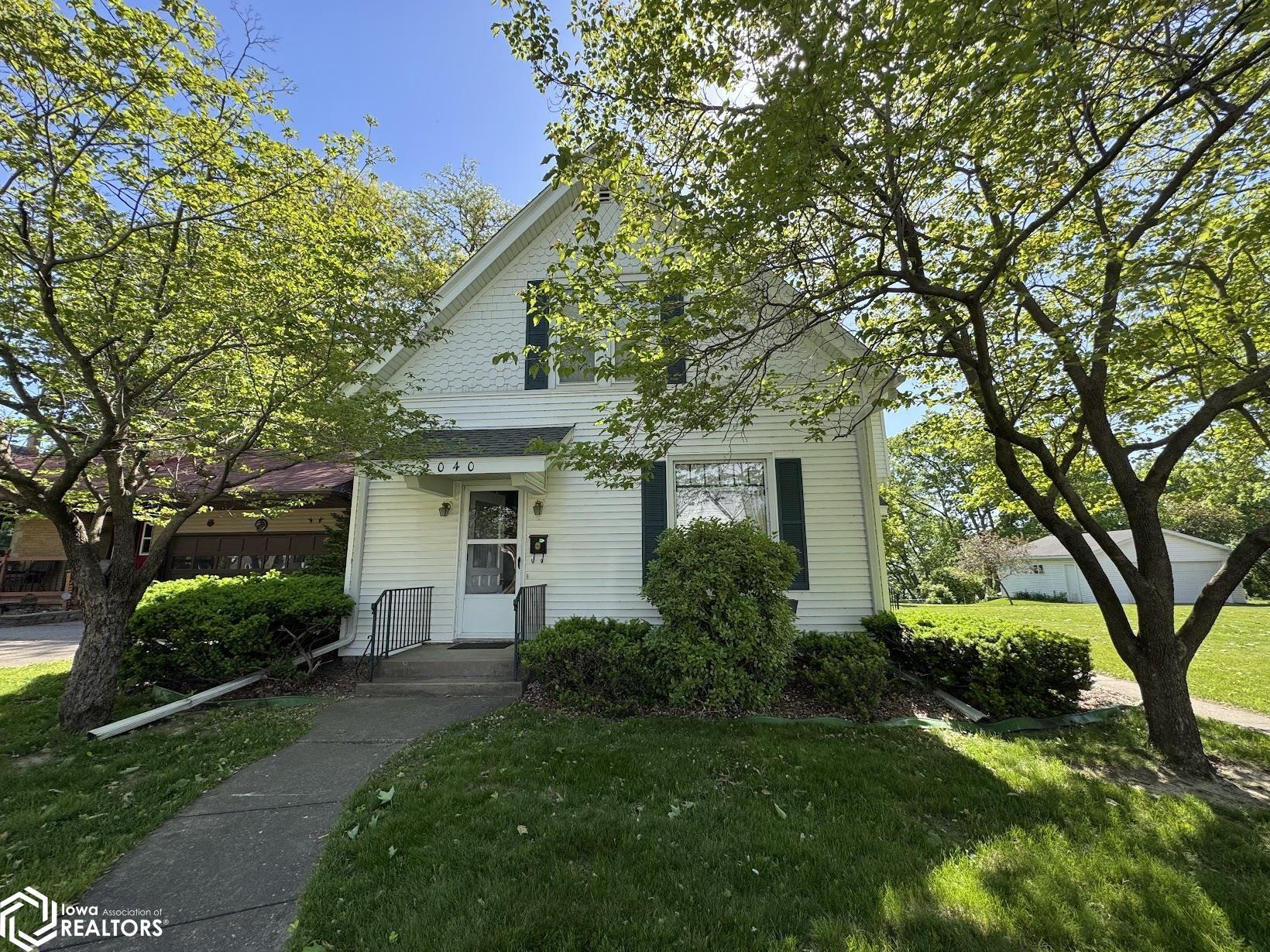 2040 Highland Avenue, Burlington, Iowa image 3