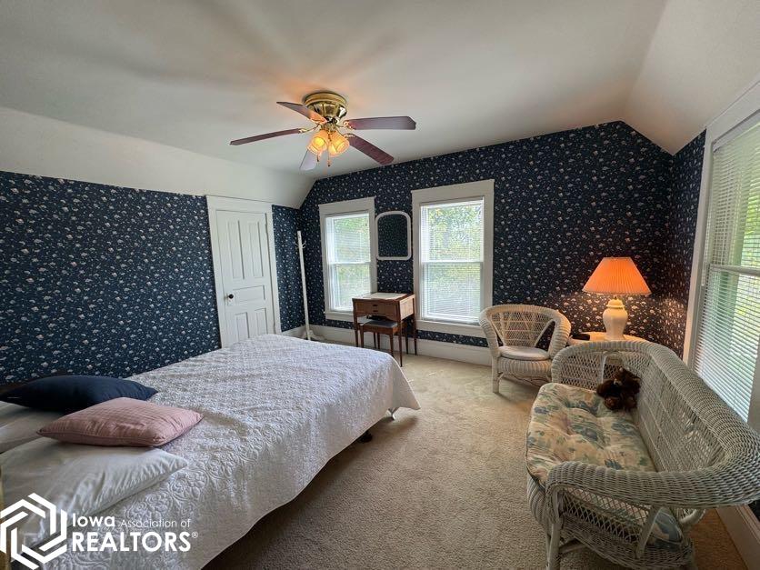 2040 Highland Avenue, Burlington, Iowa image 37