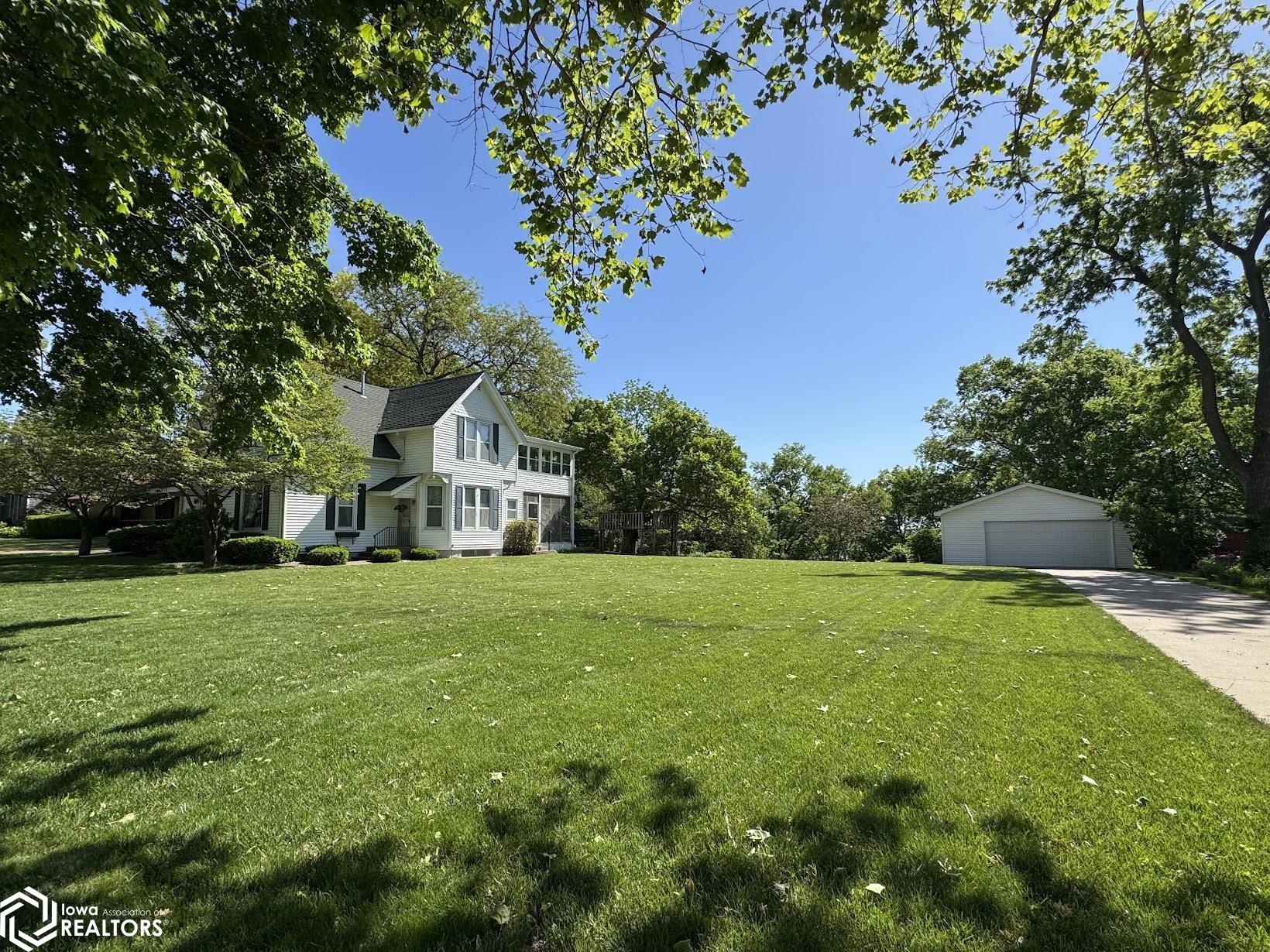 2040 Highland Avenue, Burlington, Iowa image 49