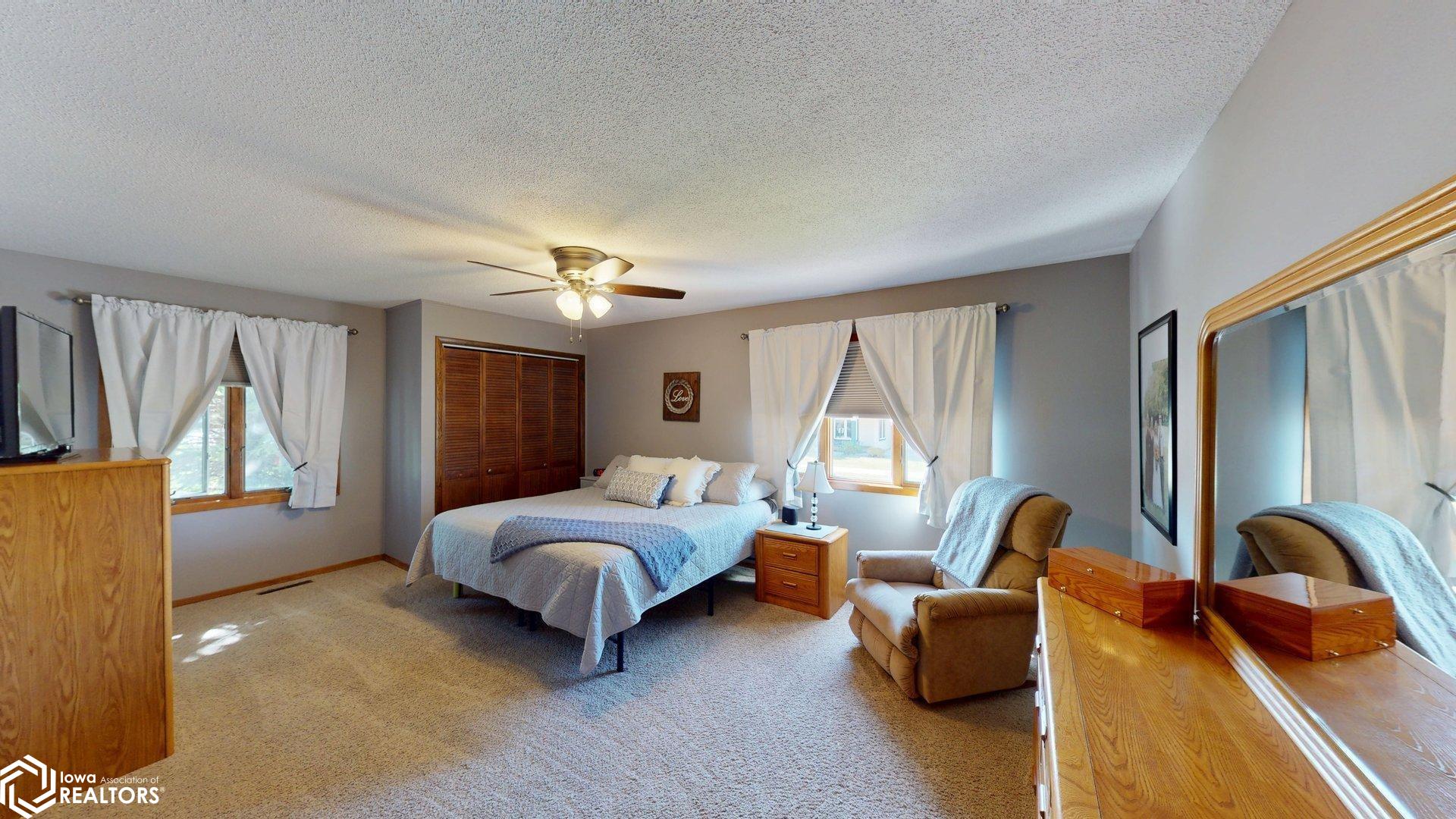 1265 Division St, Garner, Iowa image 16