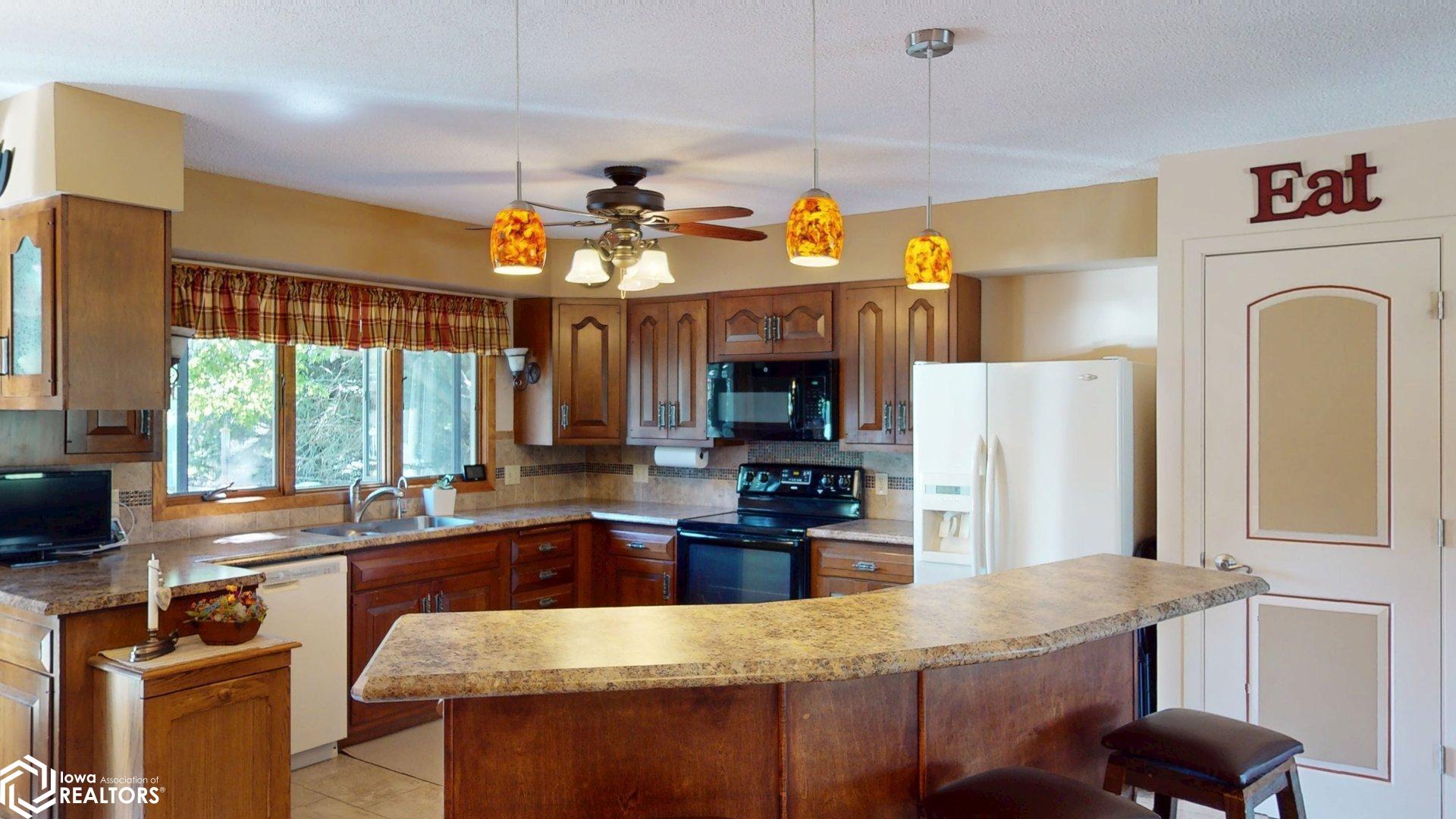 1265 Division St, Garner, Iowa image 3