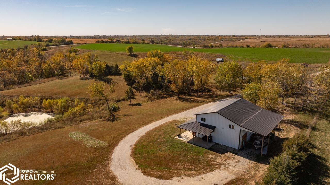 18756 Lakeview Road, Leon, Iowa image 4