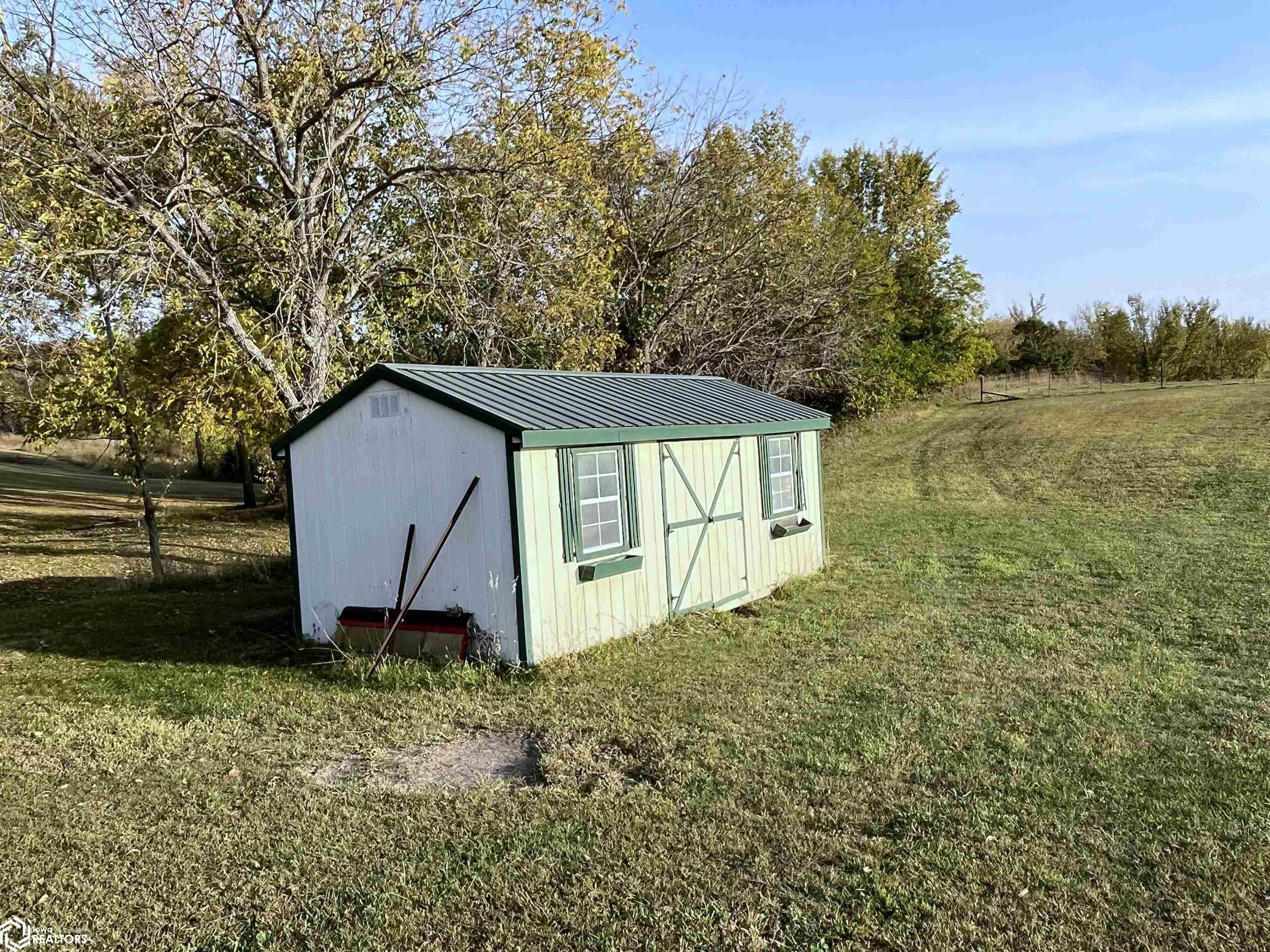 18756 Lakeview Road, Leon, Iowa image 37