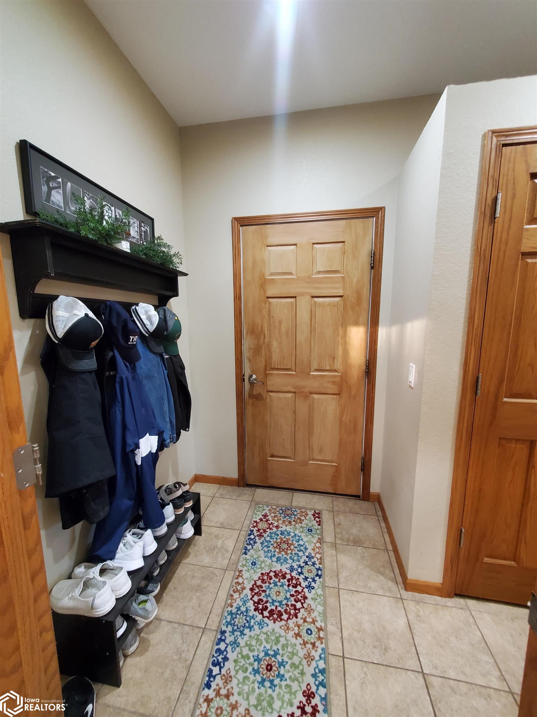 420 Helgren Street, Thompson, Iowa image 17