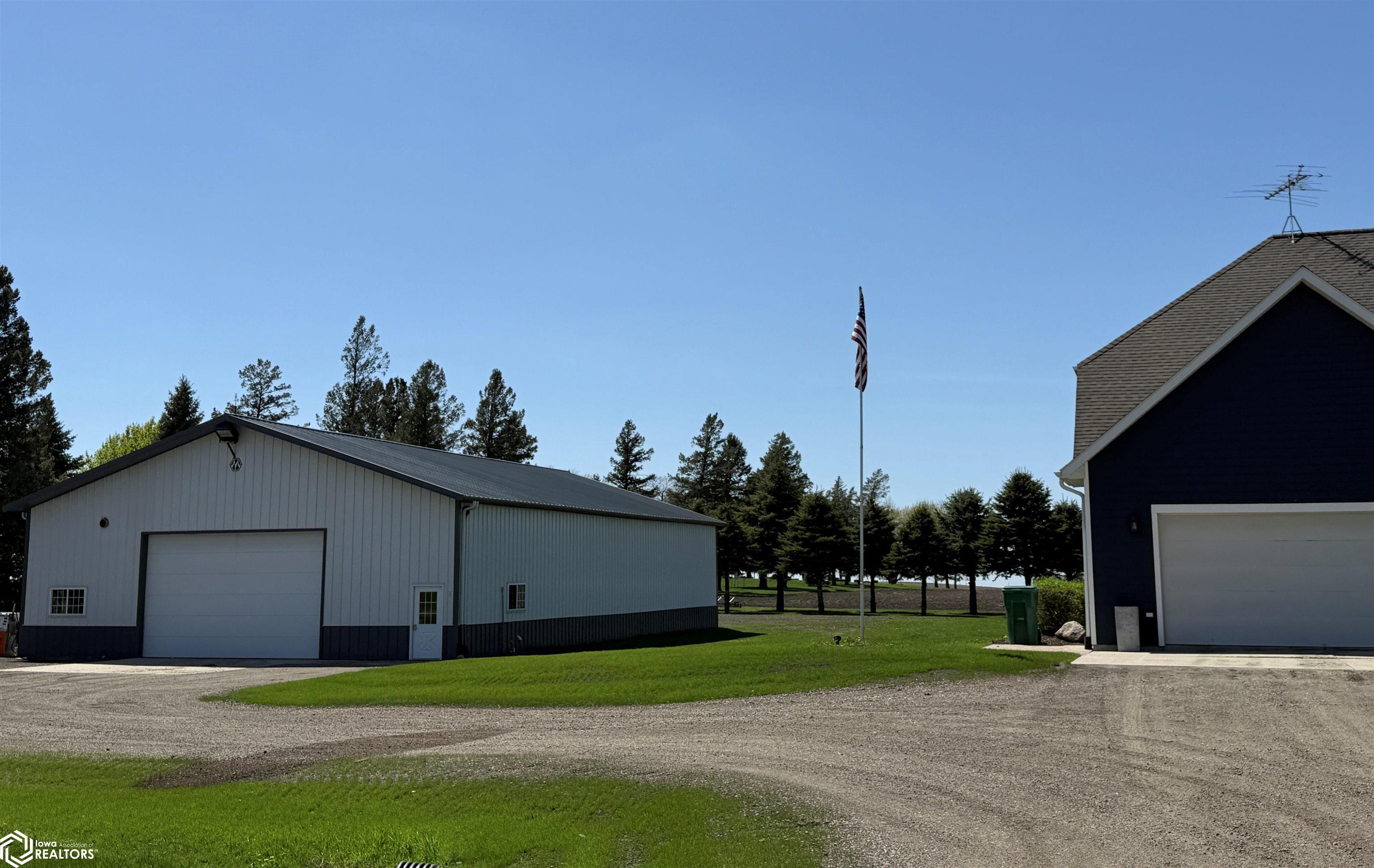 420 Helgren Street, Thompson, Iowa image 4