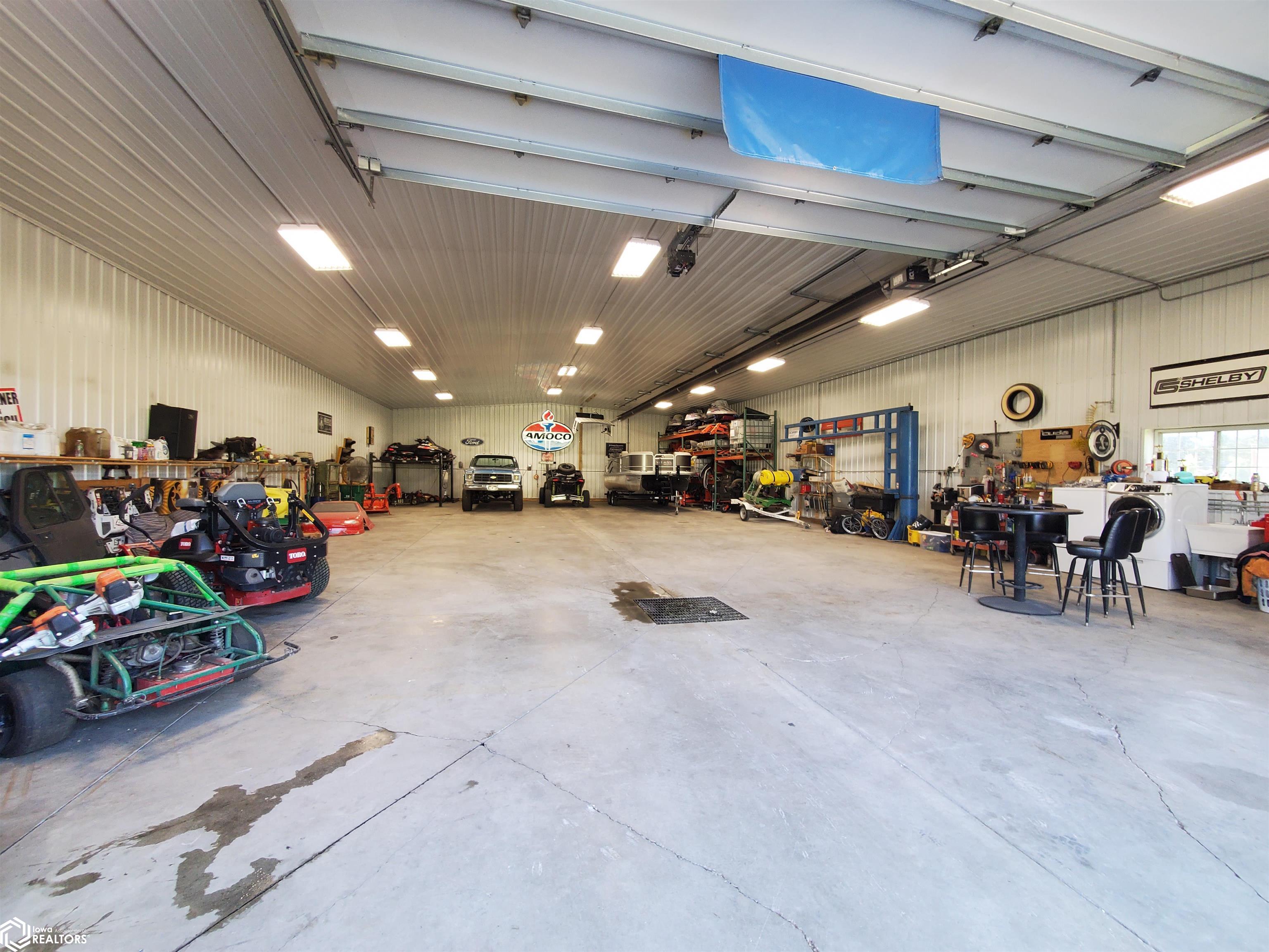 420 Helgren Street, Thompson, Iowa image 7