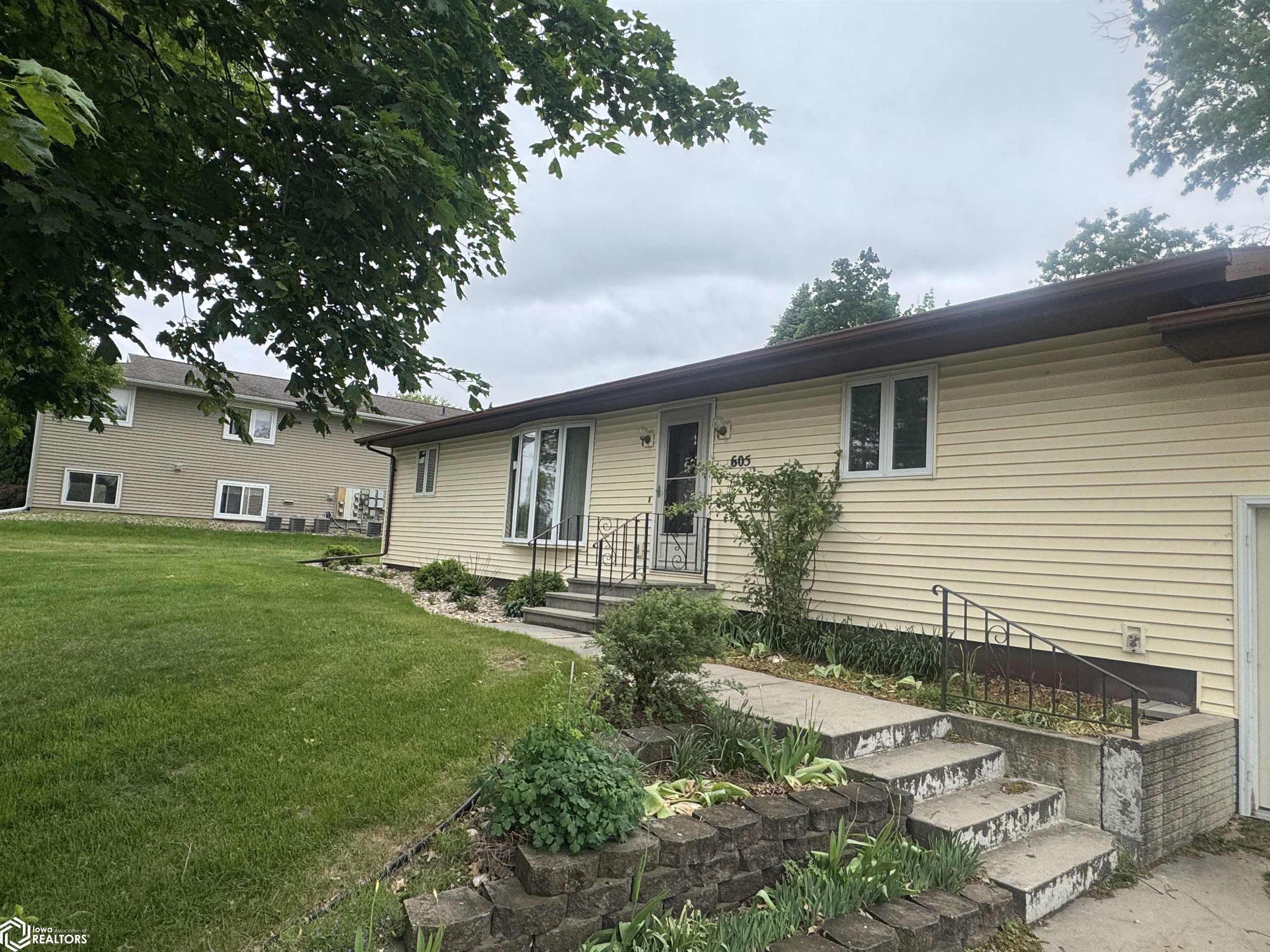 605 Pioneer Road, Reinbeck, Iowa image 3