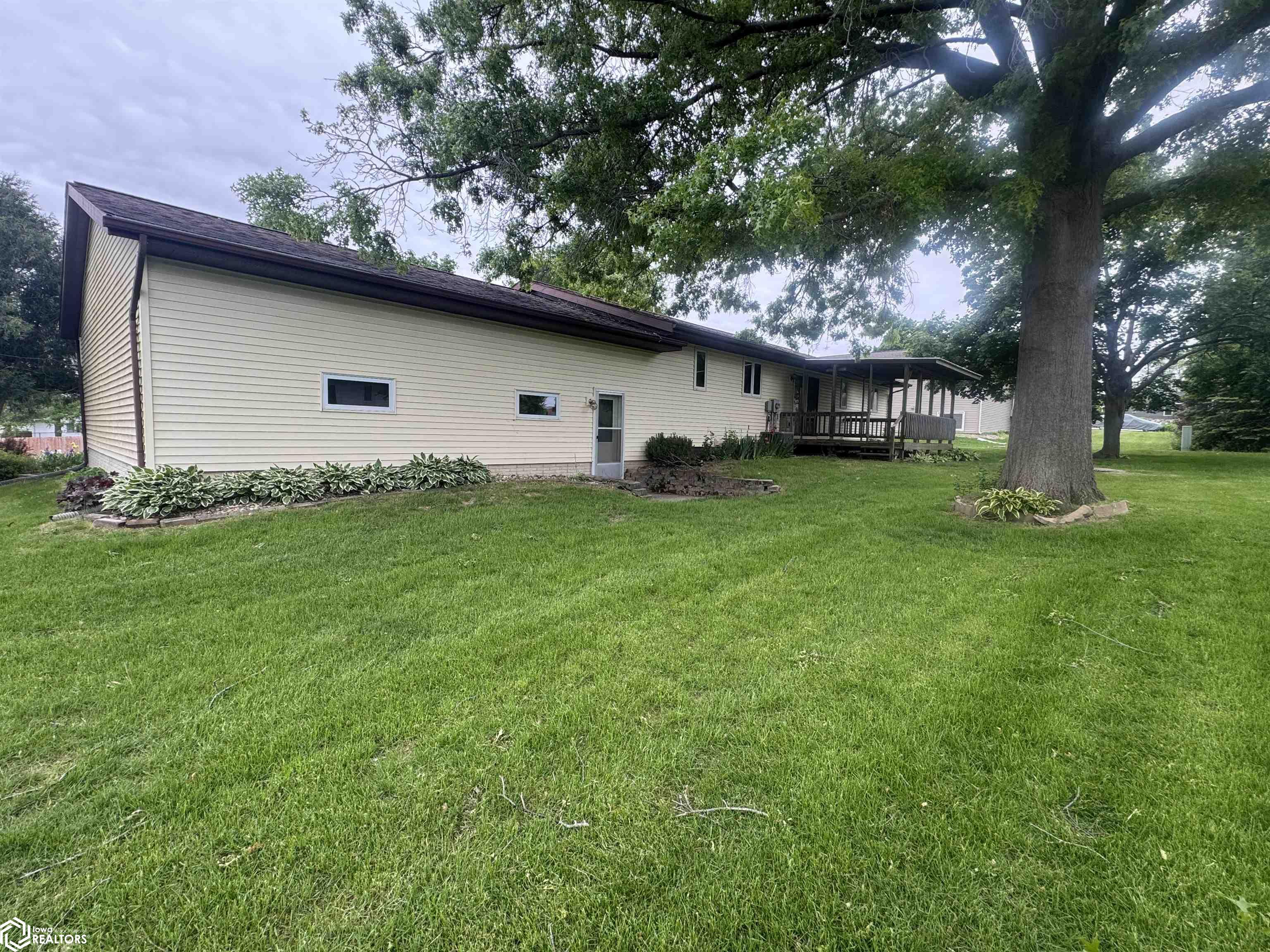 605 Pioneer Road, Reinbeck, Iowa image 6