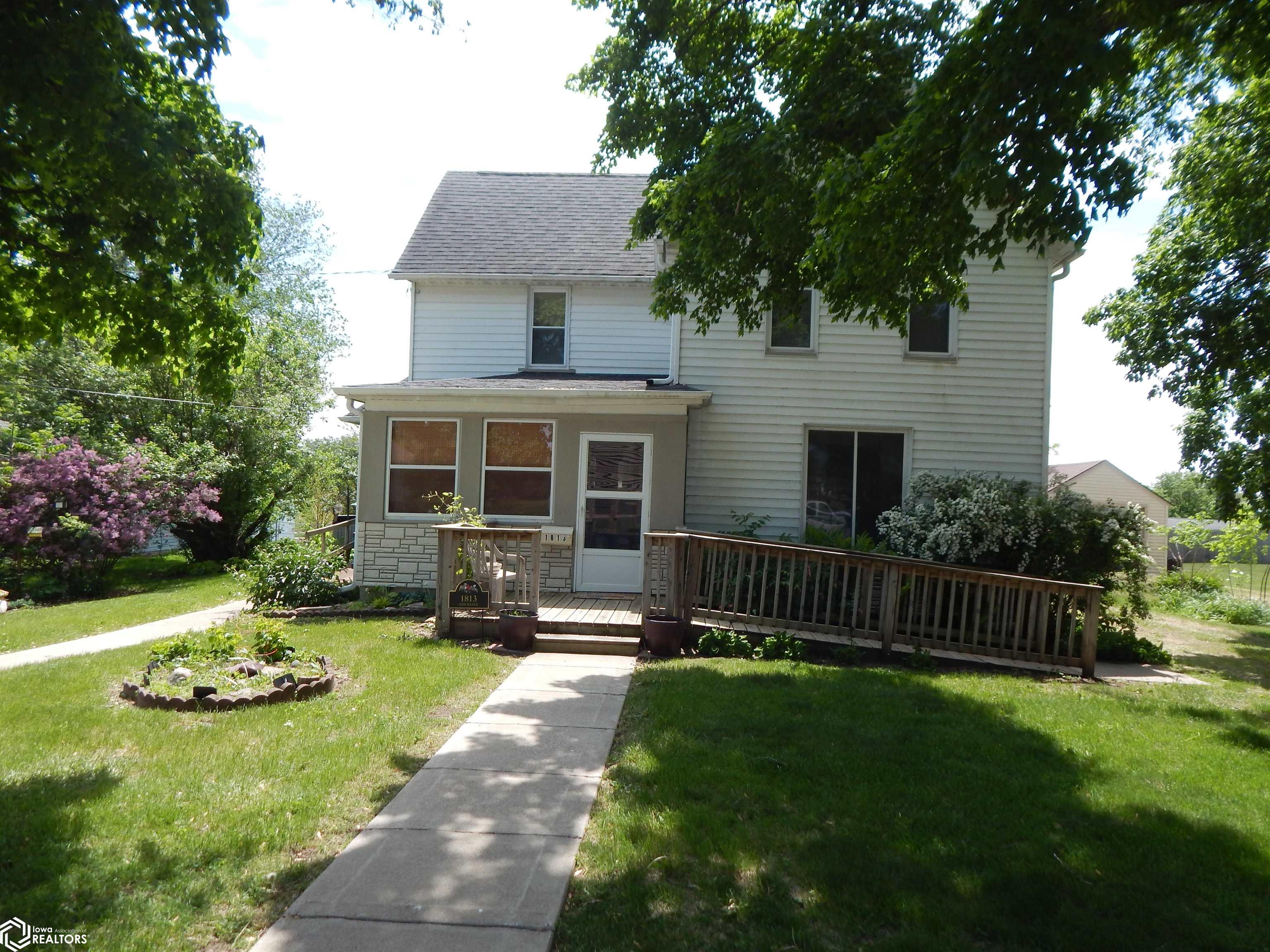 1813 14th Avenue, Eldora, Iowa image 1