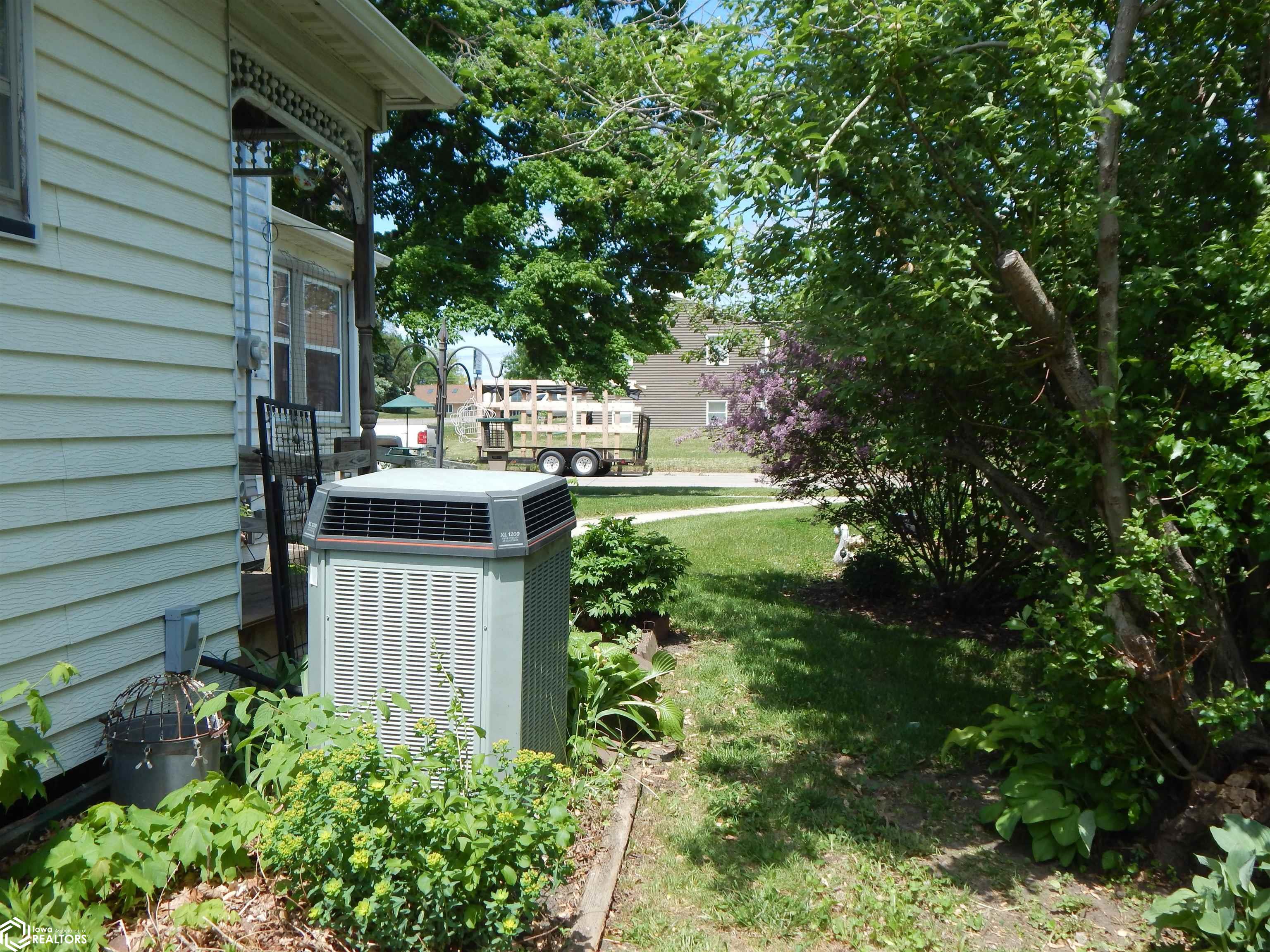 1813 14th Avenue, Eldora, Iowa image 20