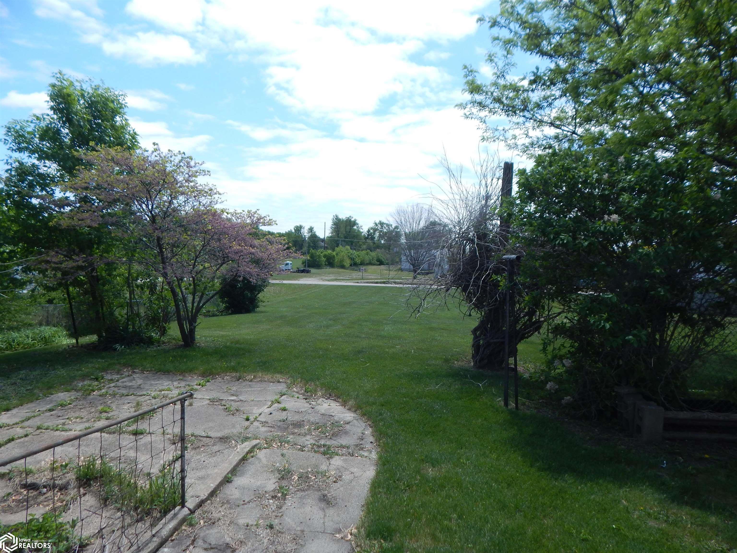 1813 14th Avenue, Eldora, Iowa image 22