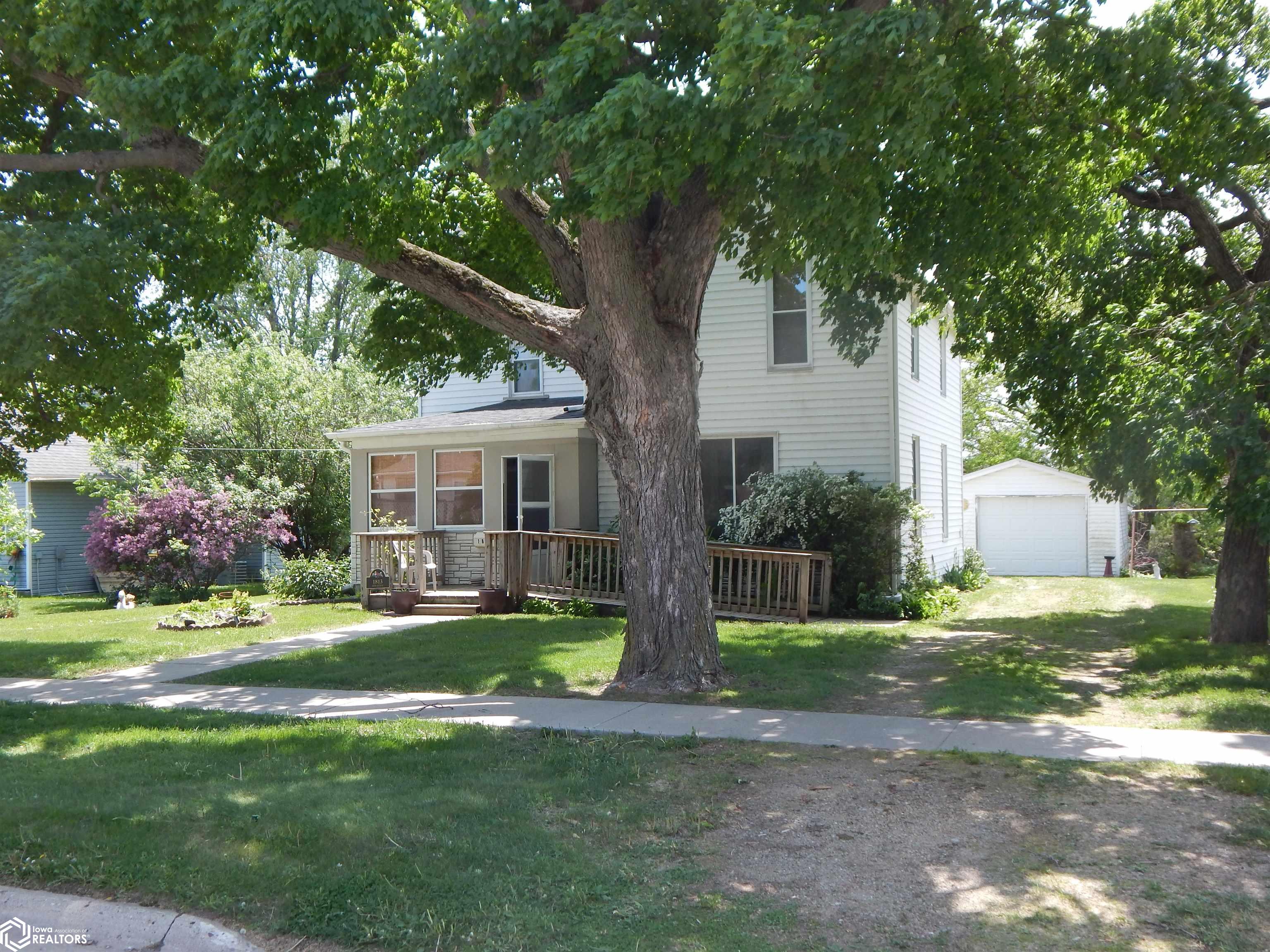 1813 14th Avenue, Eldora, Iowa image 24