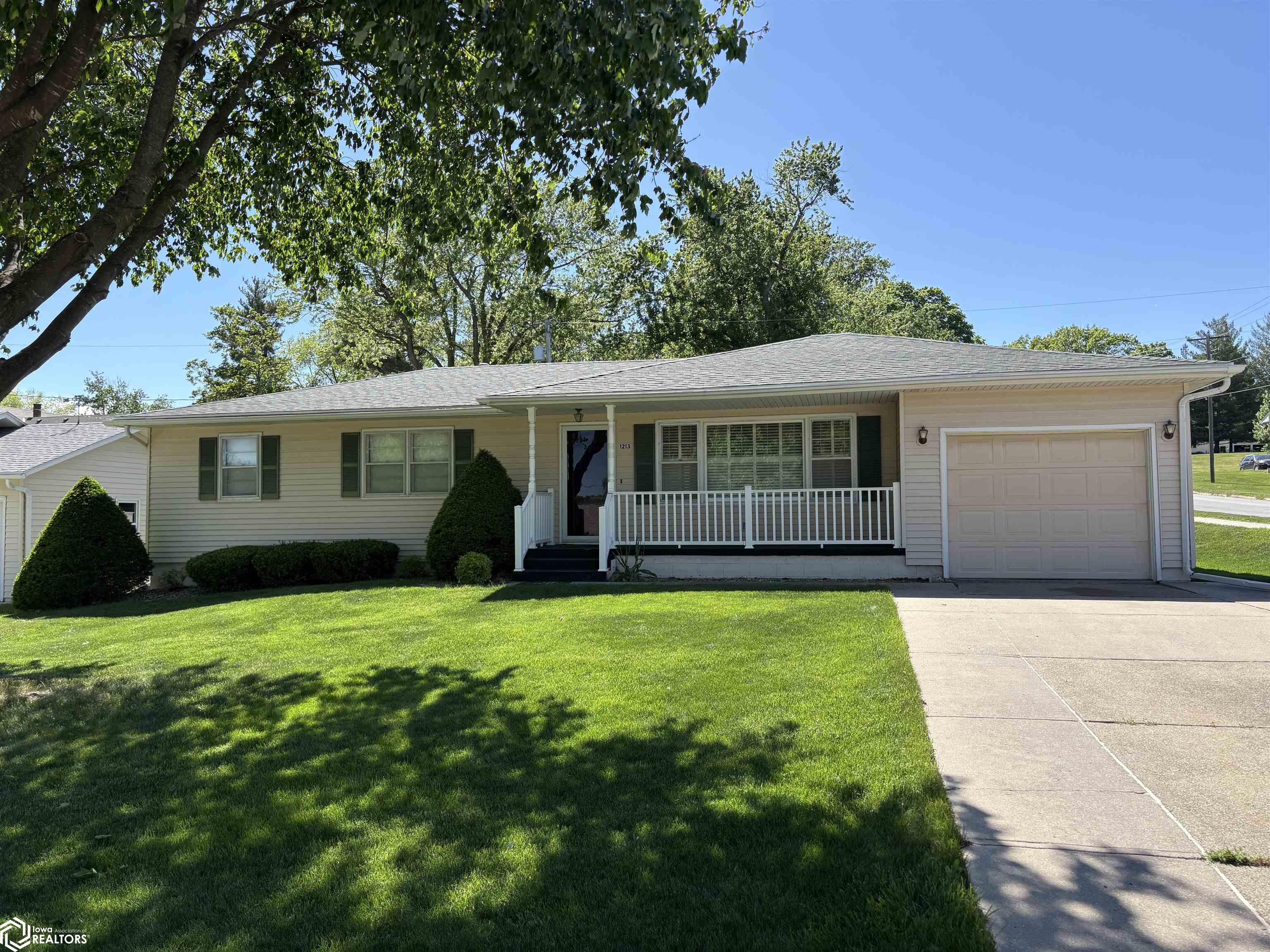 1213 Circle Drive, Red Oak, Iowa image 1