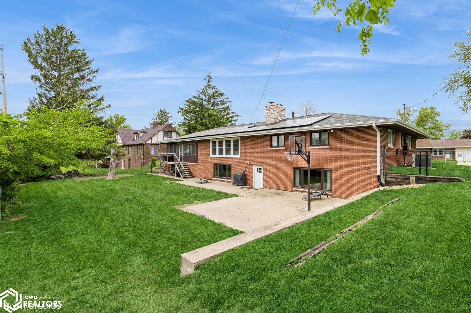 312 Sunset Lane, Marshalltown, Iowa image 32