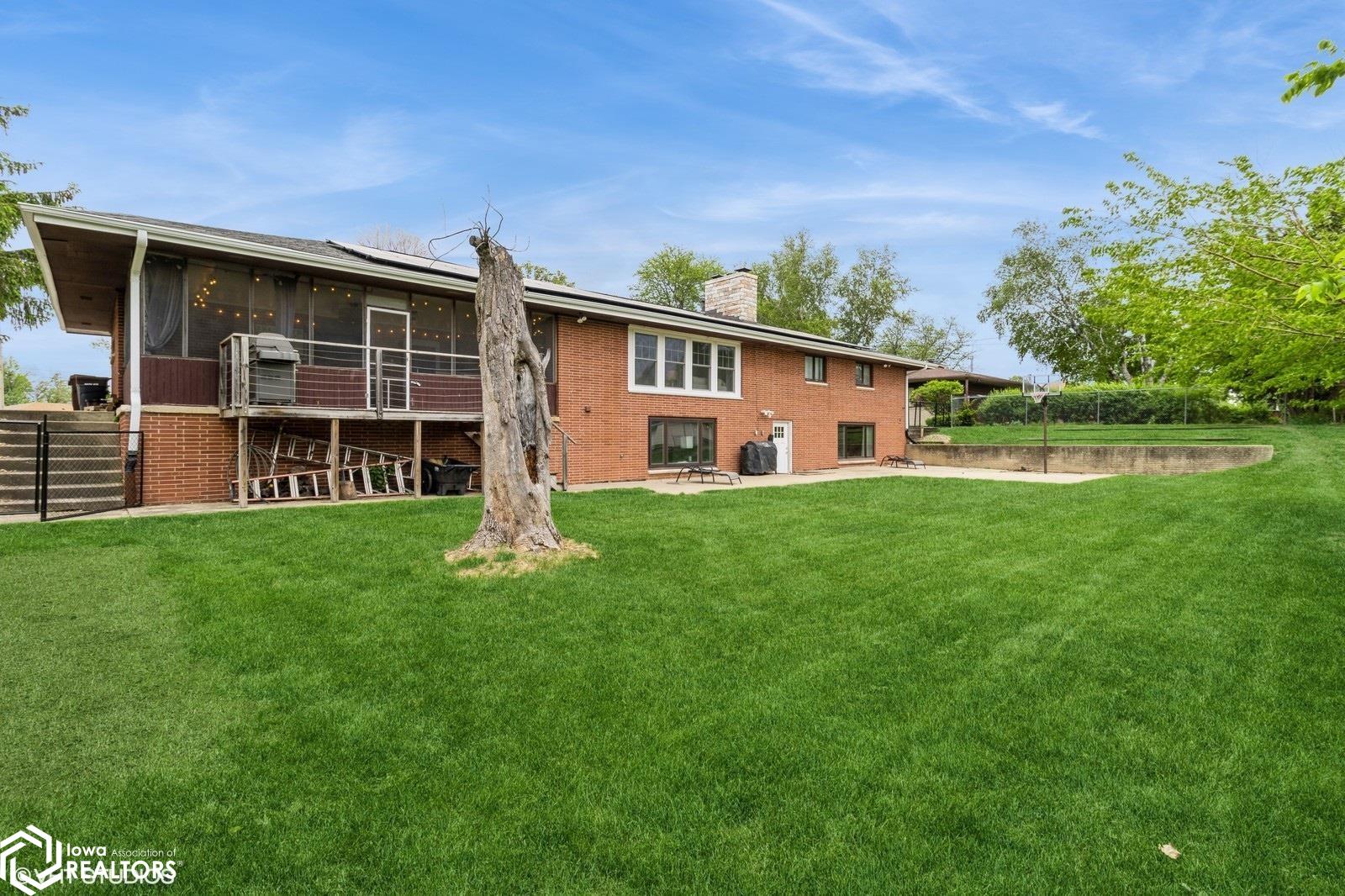 312 Sunset Lane, Marshalltown, Iowa image 33