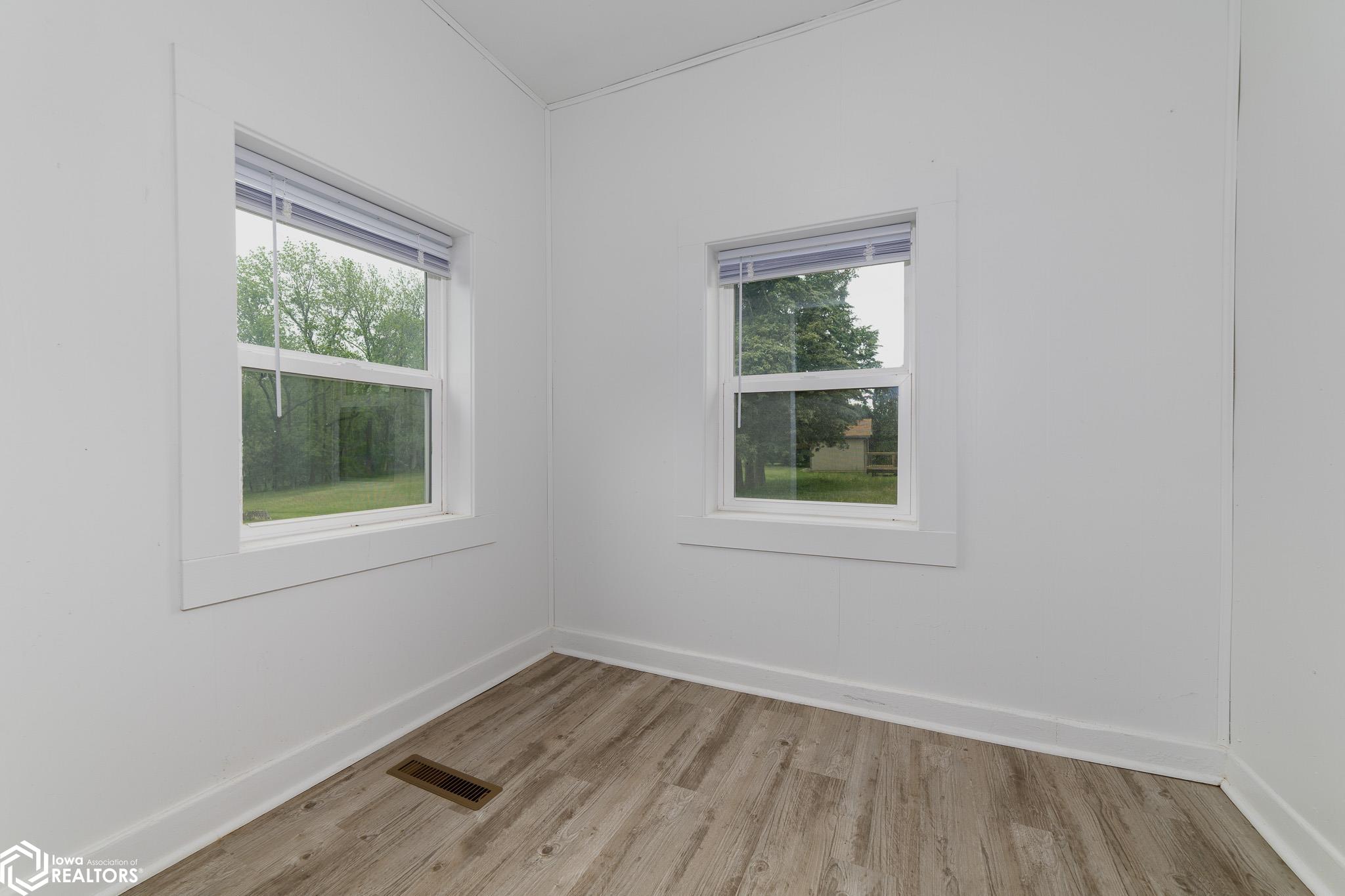 112 W Railroad Avenue, Dawson, Iowa image 11