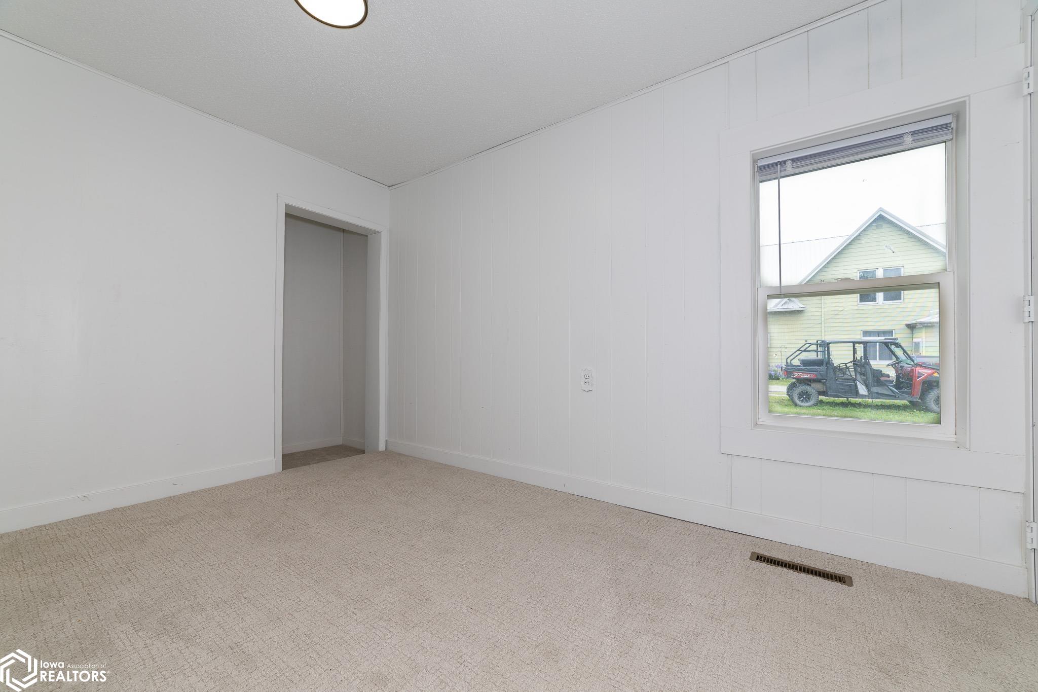 112 W Railroad Avenue, Dawson, Iowa image 16