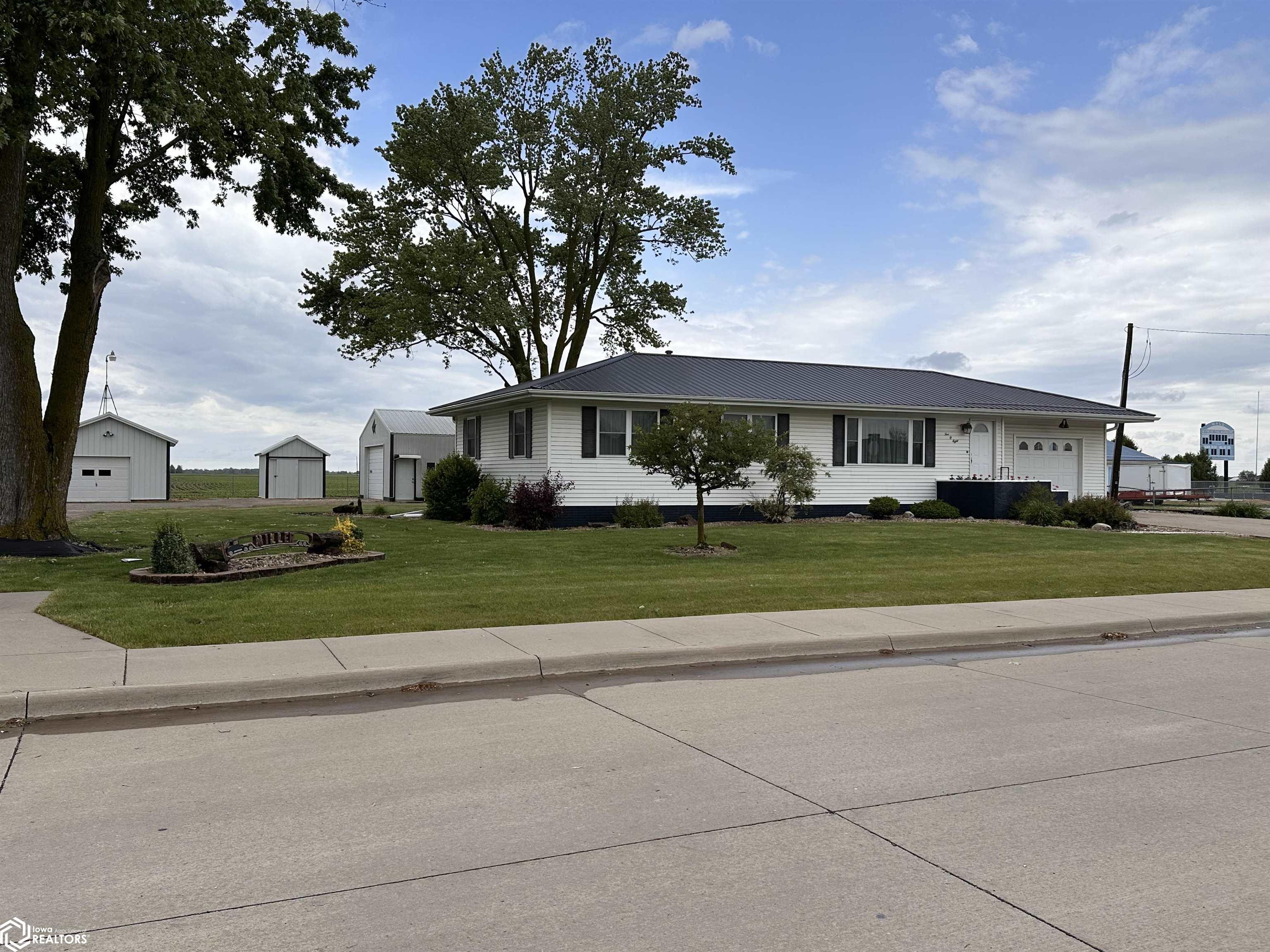 508 N Jefferson, Wayland, Iowa image 2
