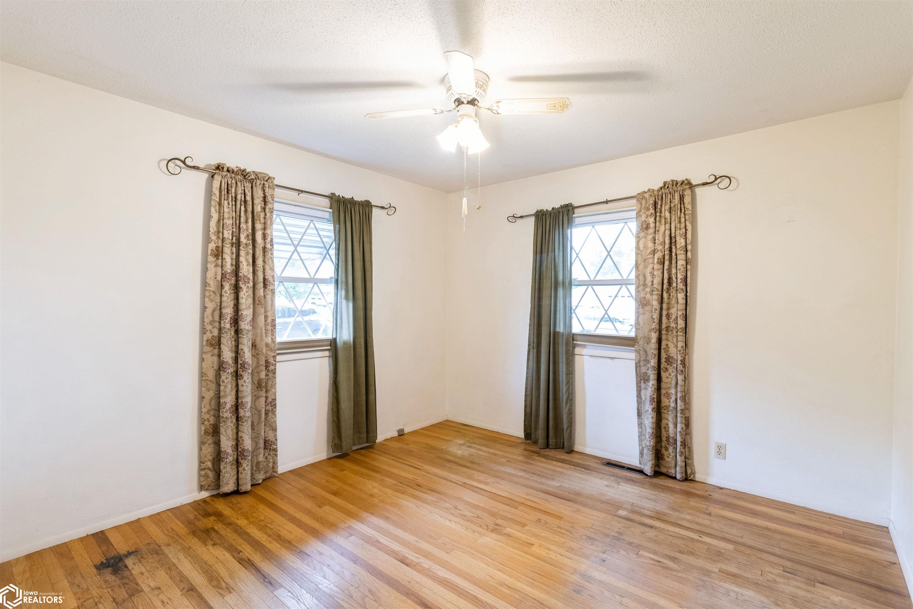 2110 S 5th Street, Marshalltown, Iowa image 12