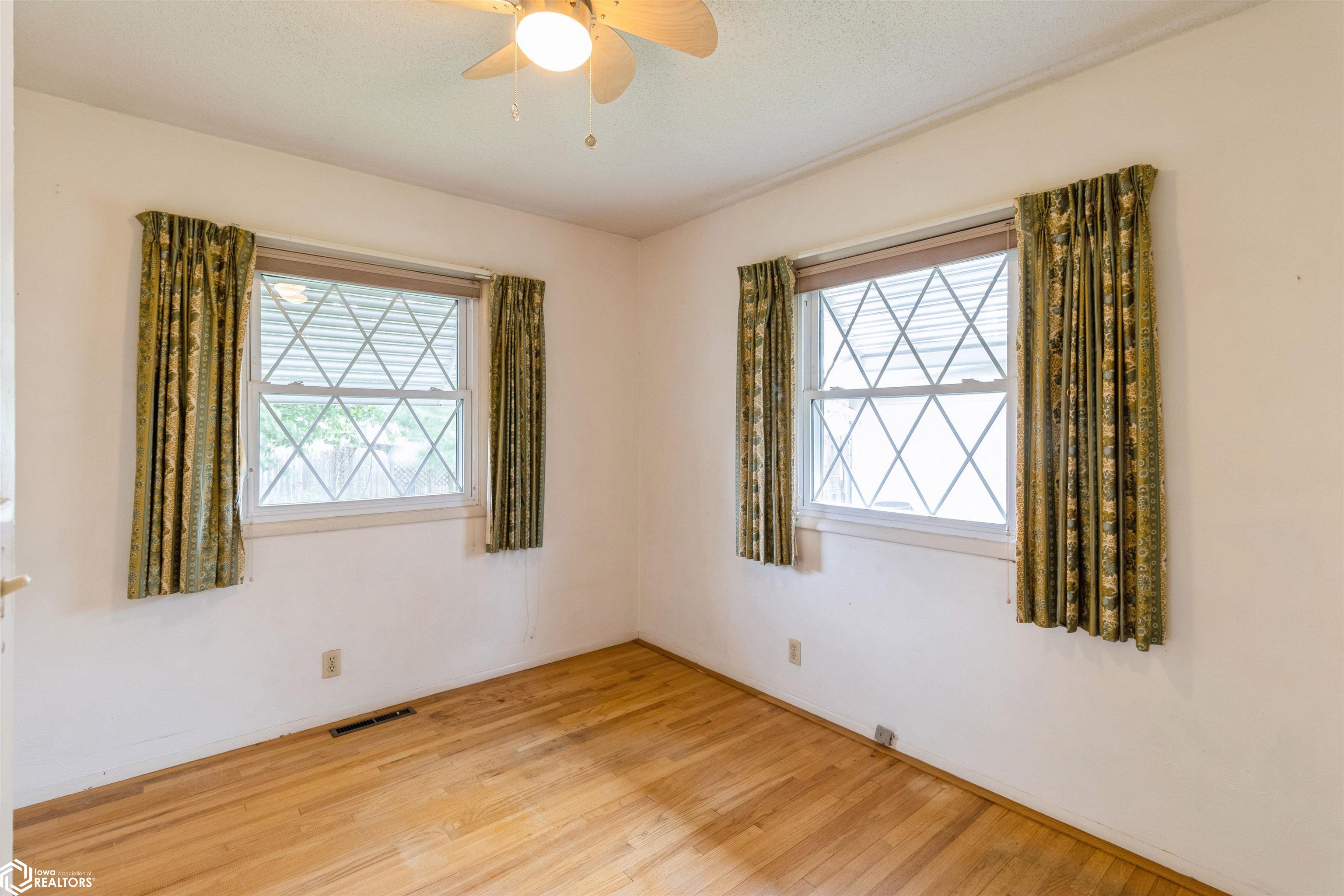 2110 S 5th Street, Marshalltown, Iowa image 13