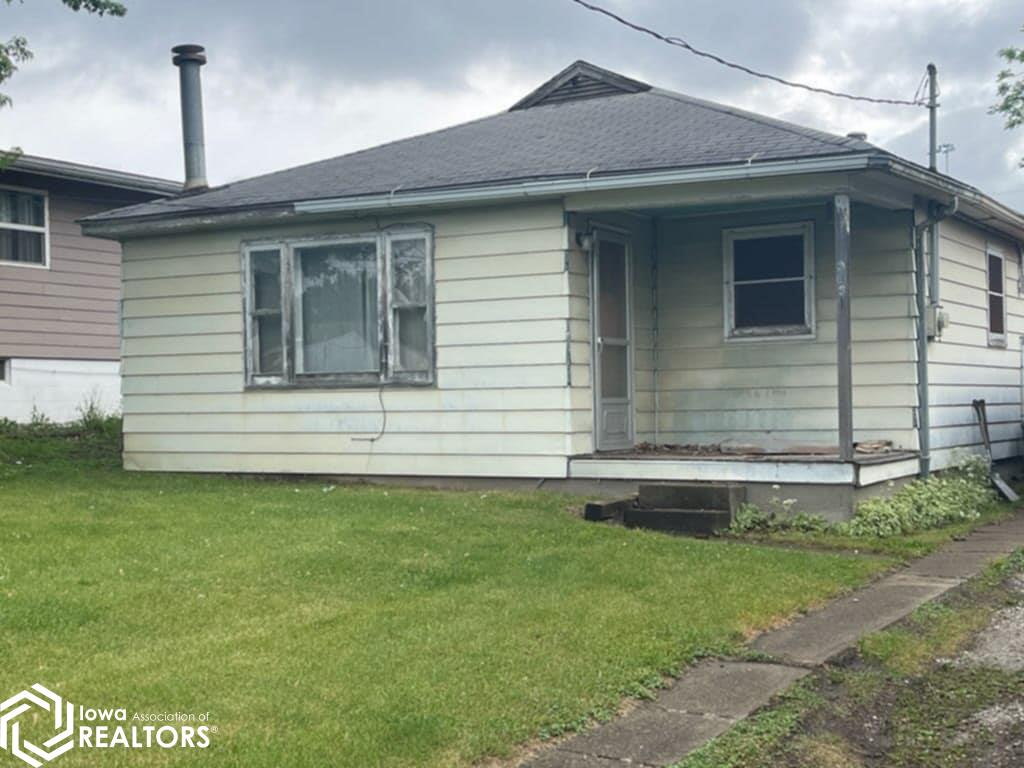 906 S 1st Street, Oskaloosa, Iowa image 1