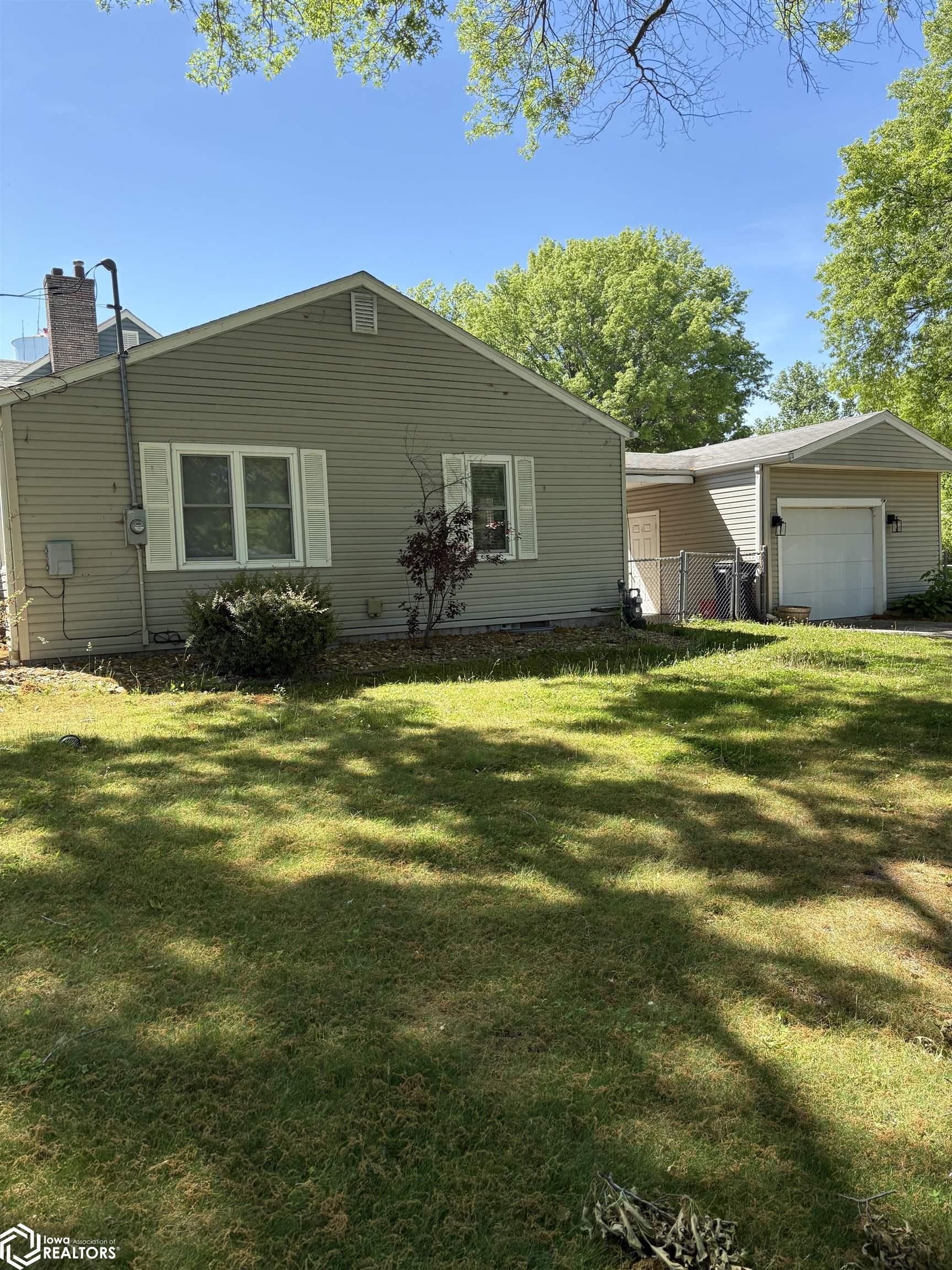 747 E Highland, Ottumwa, Iowa image 2