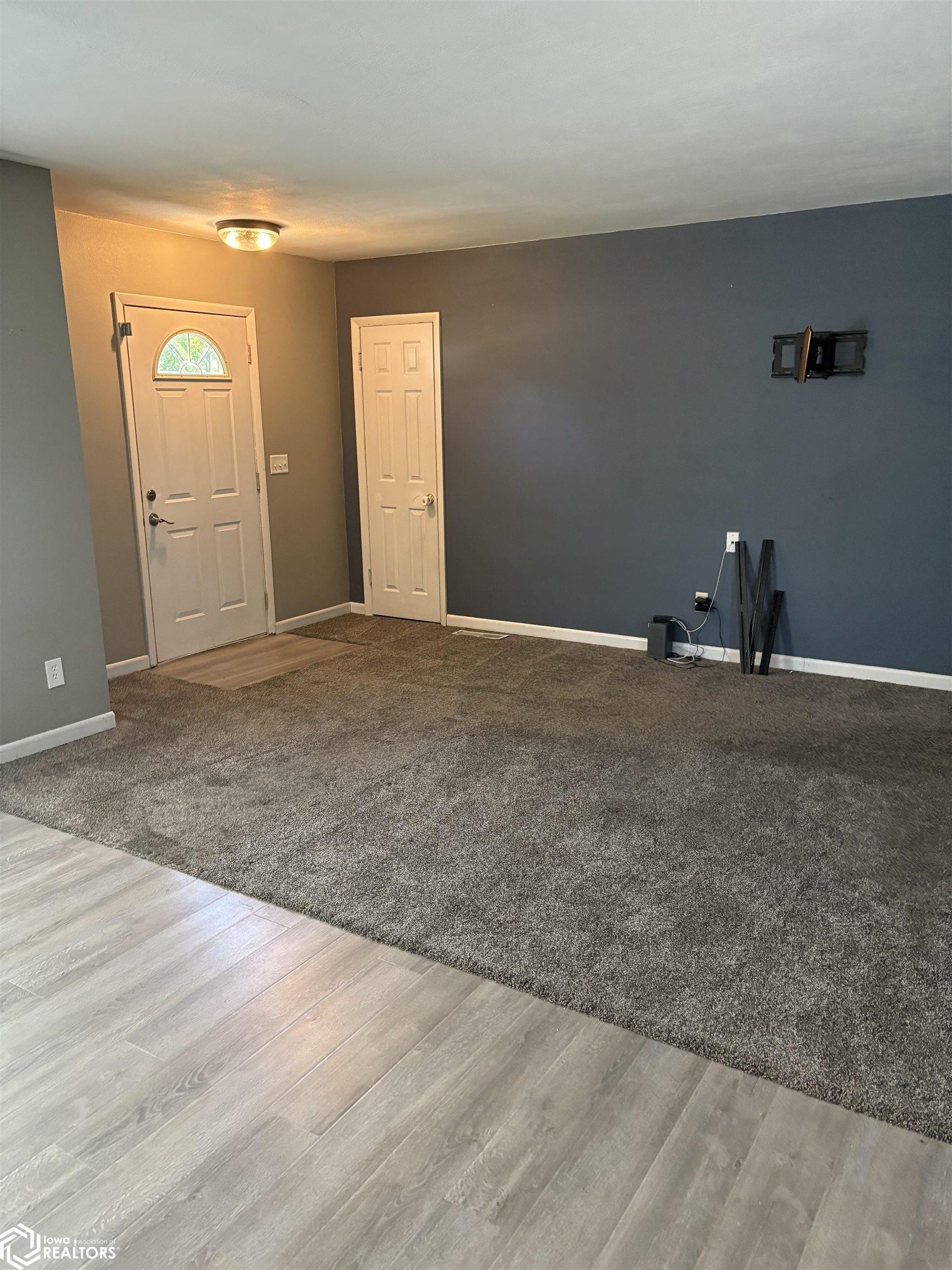 747 E Highland, Ottumwa, Iowa image 11