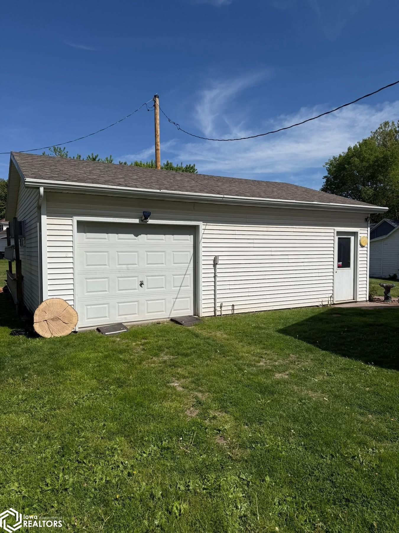 116 S 6th Street, Wapello, Iowa image 3