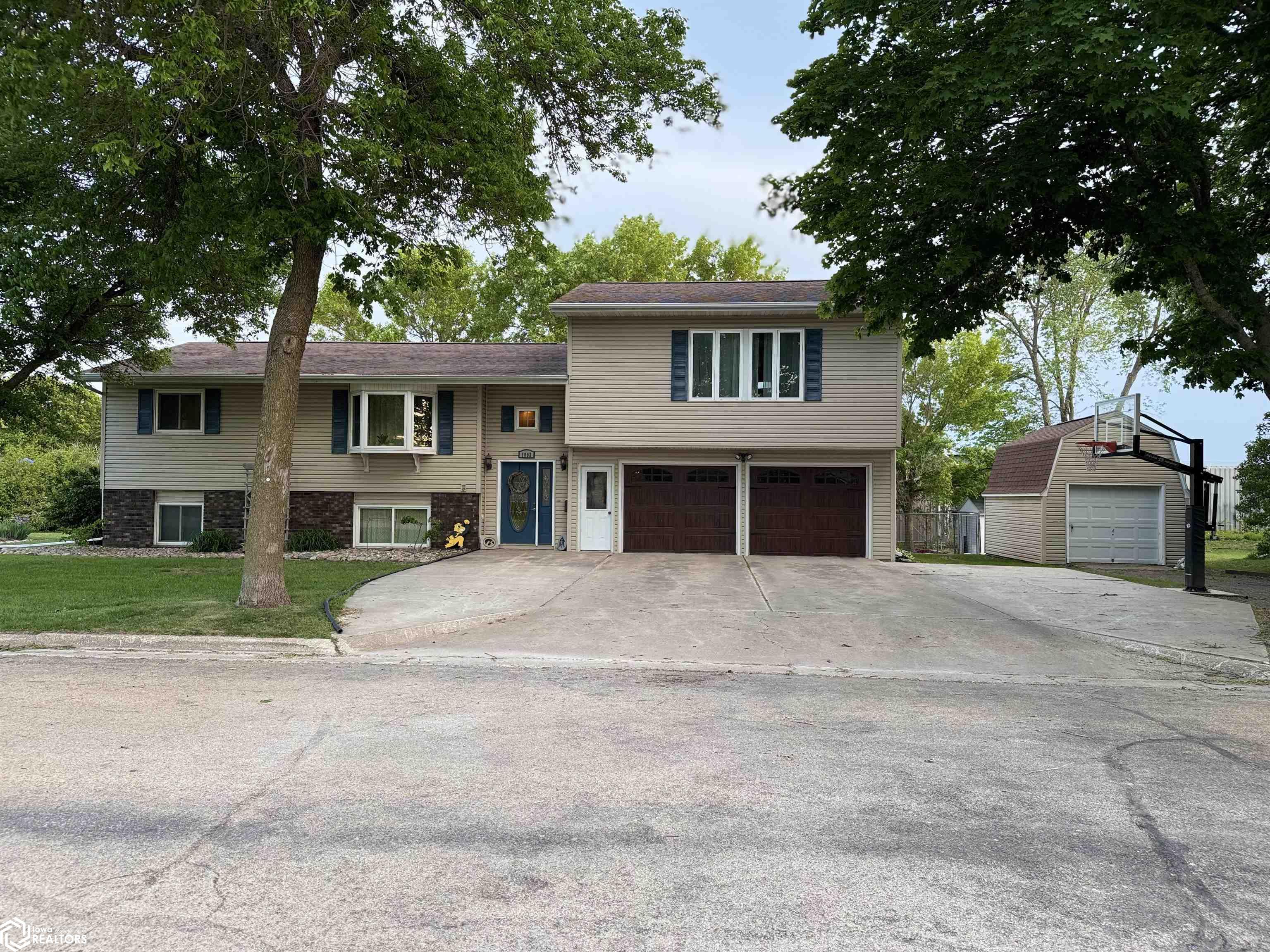 1003 1st Avenue, Pocahontas, Iowa image 1