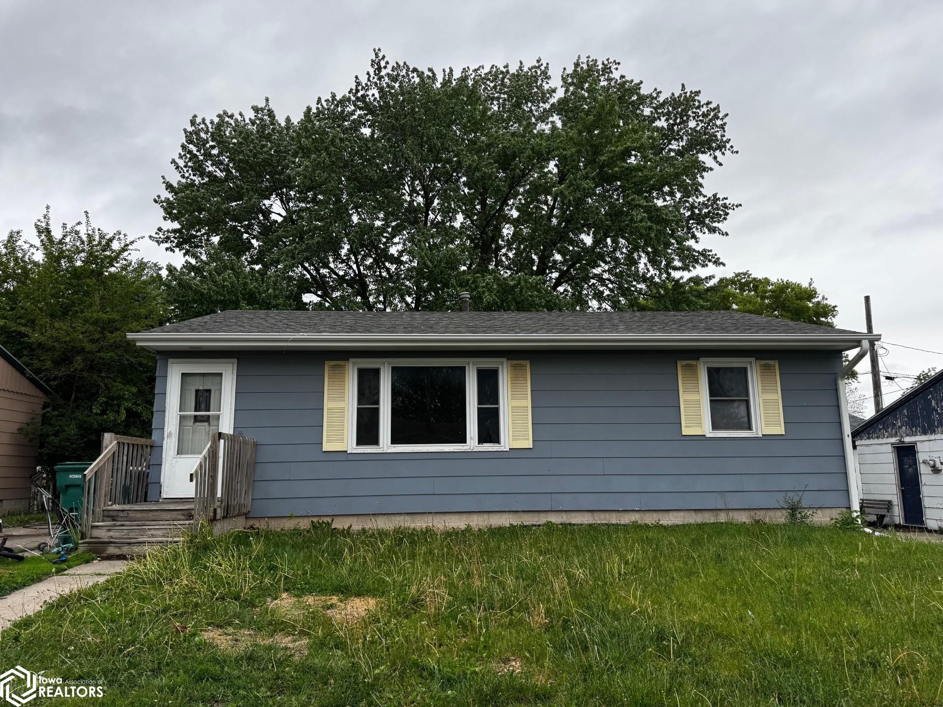 1209 Cottage, Webster City, Iowa image 1