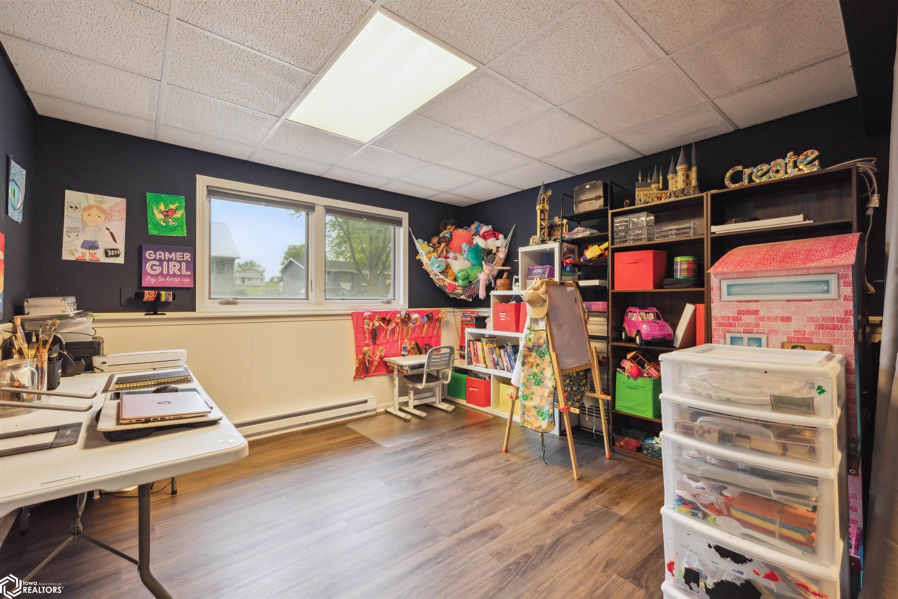 607 E Pershing Drive, Brooklyn, Iowa image 17