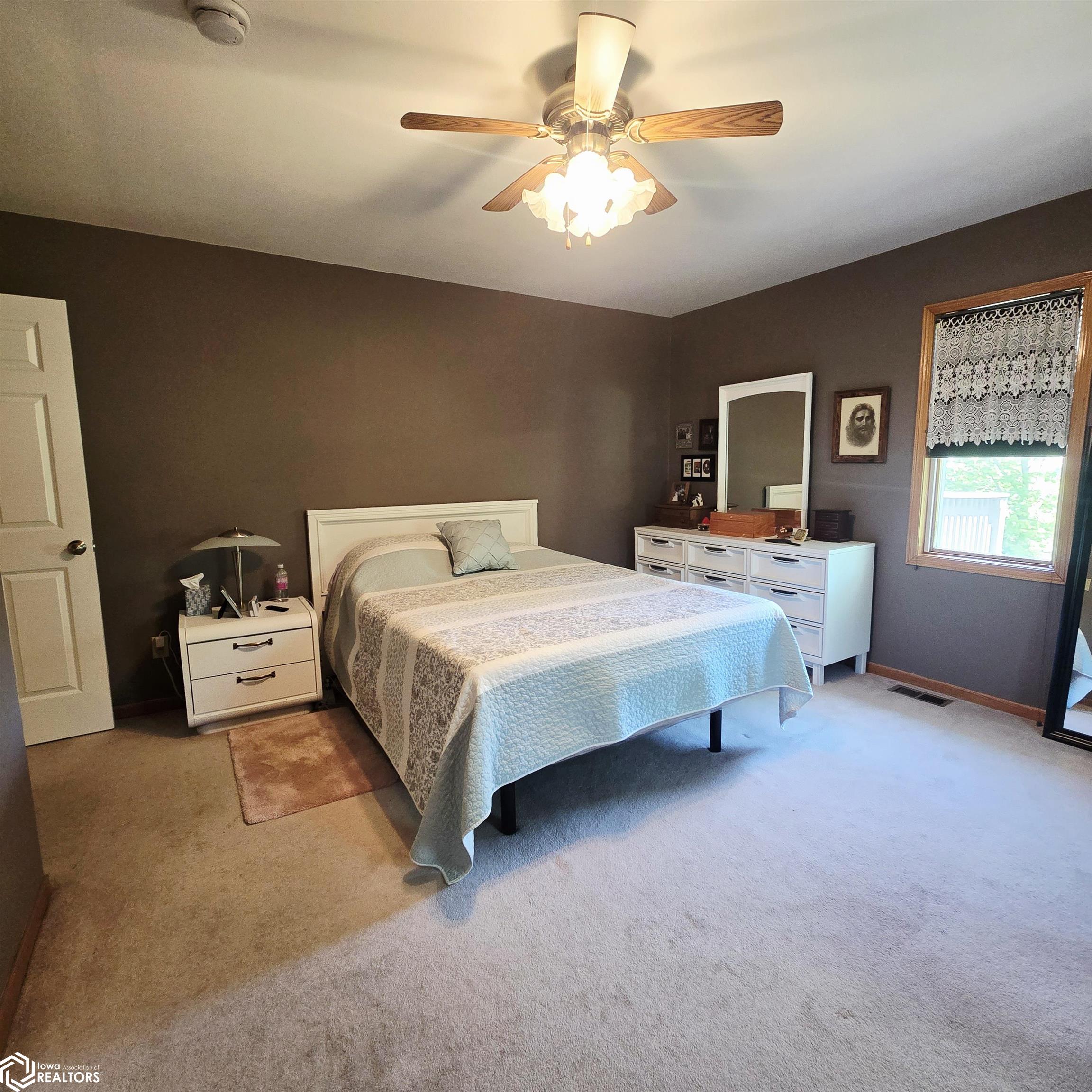 1004 S 15th Street, Oskaloosa, Iowa image 7