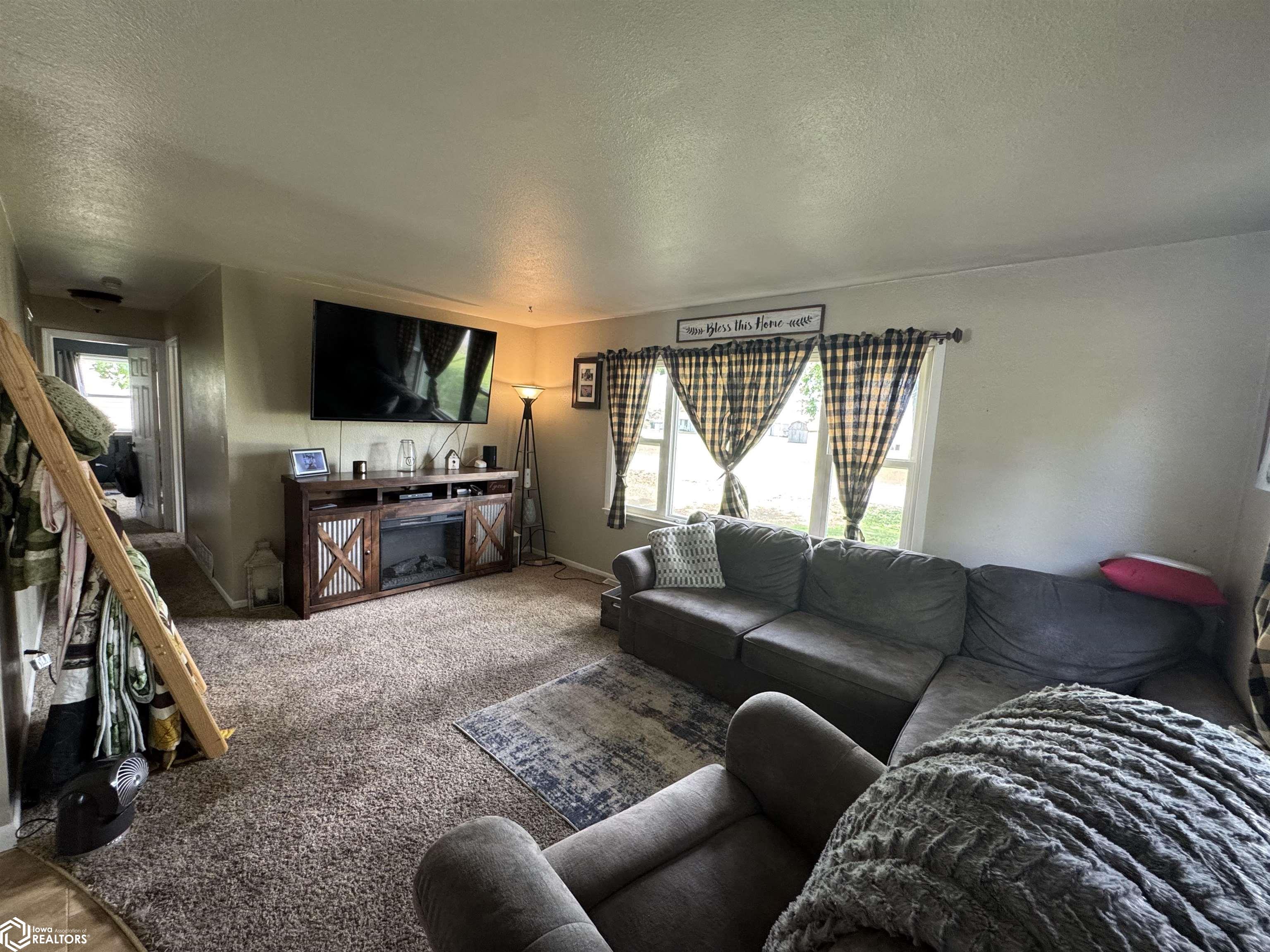 811 F Avenue, Albia, Iowa image 12