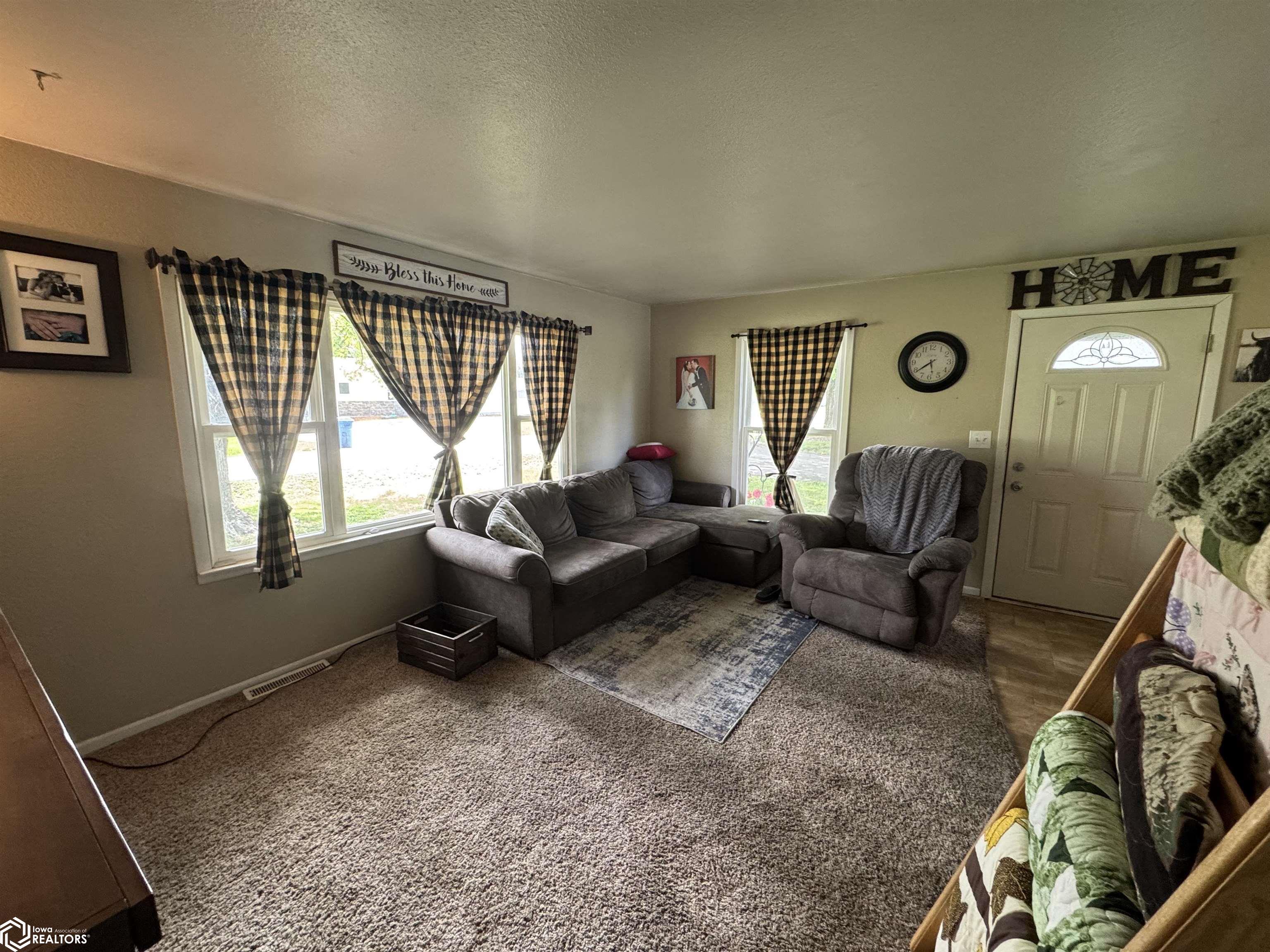 811 F Avenue, Albia, Iowa image 13
