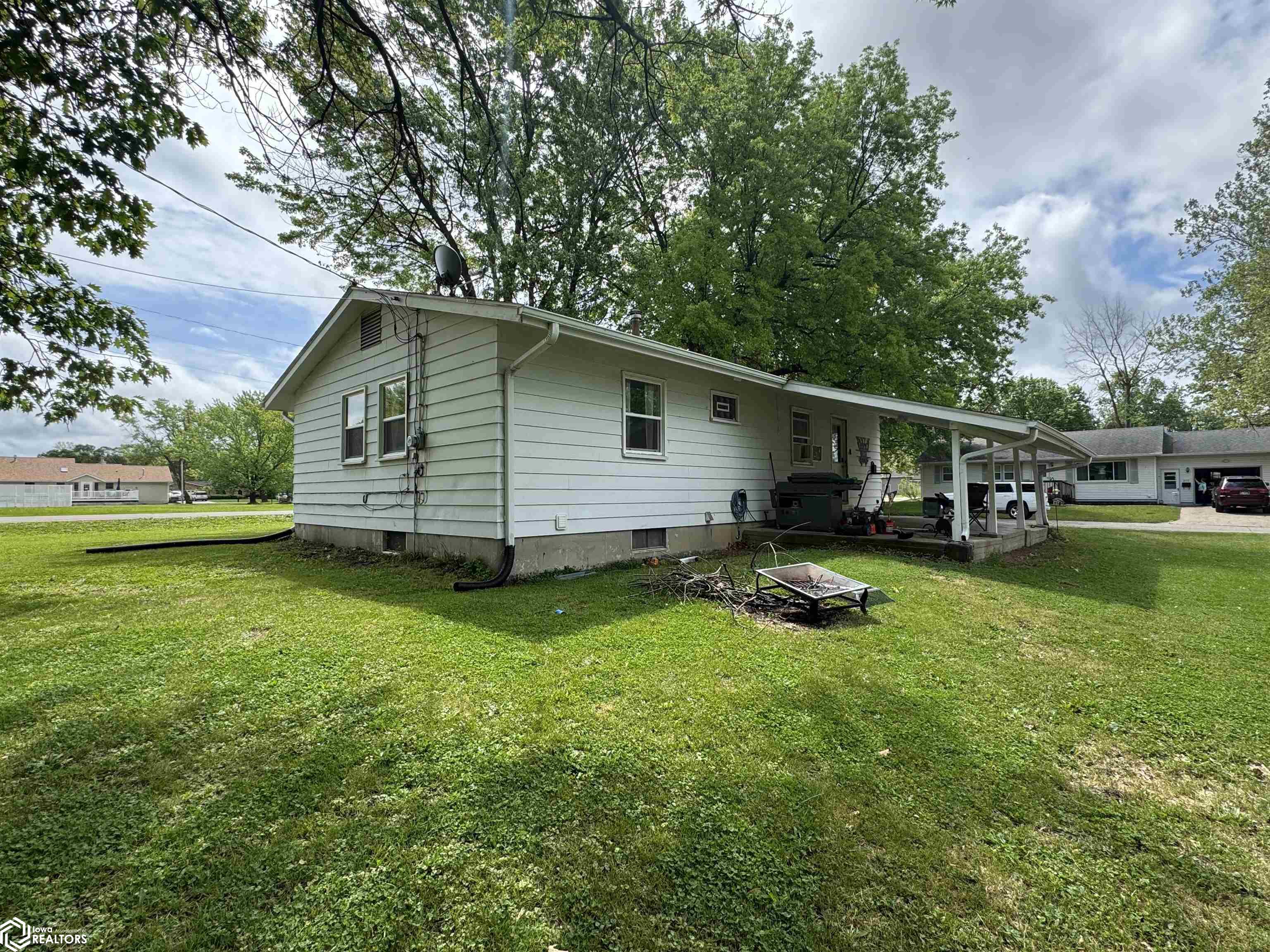 811 F Avenue, Albia, Iowa image 5