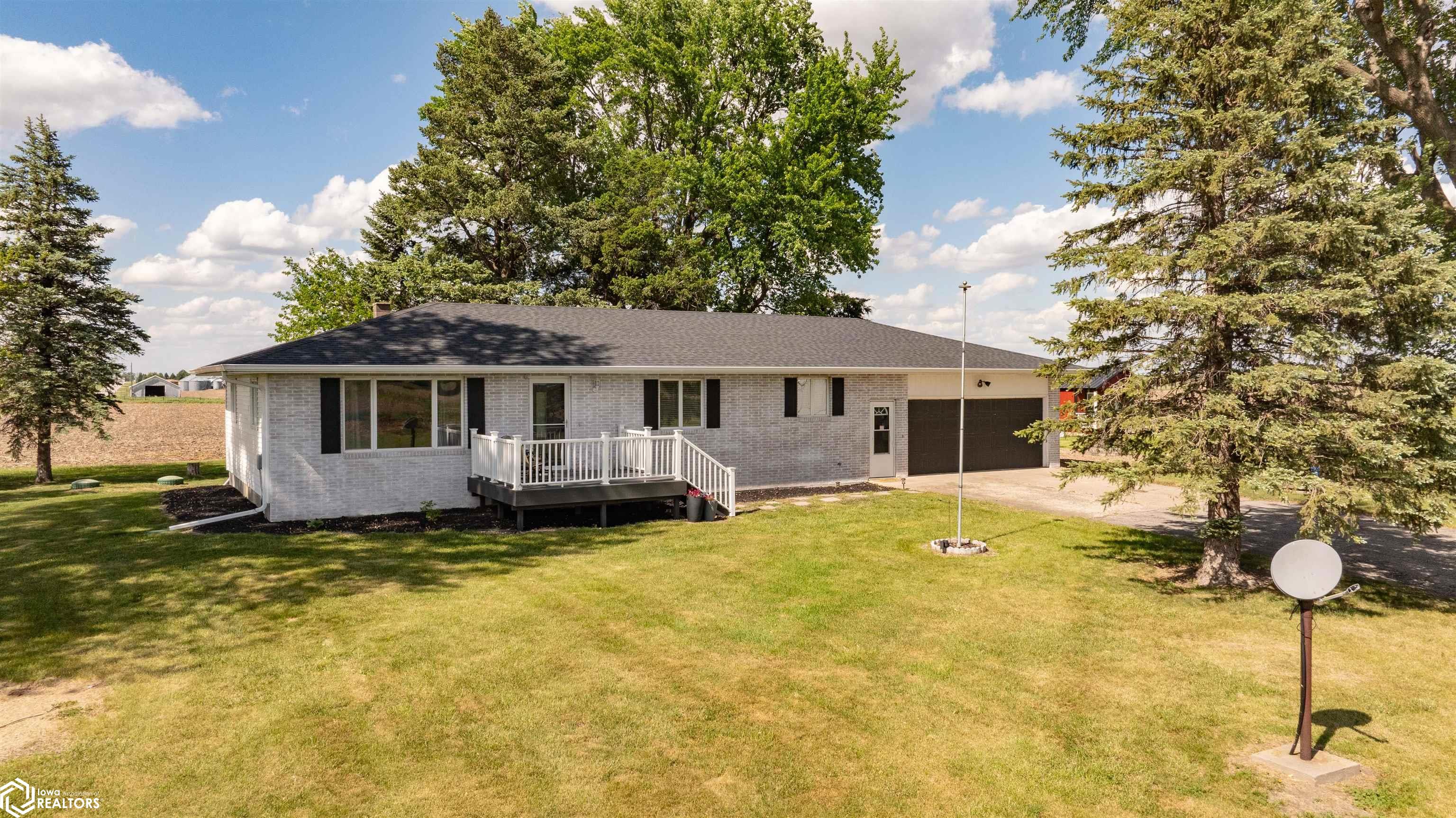 12681 Competine Road, Agency, Iowa image 1