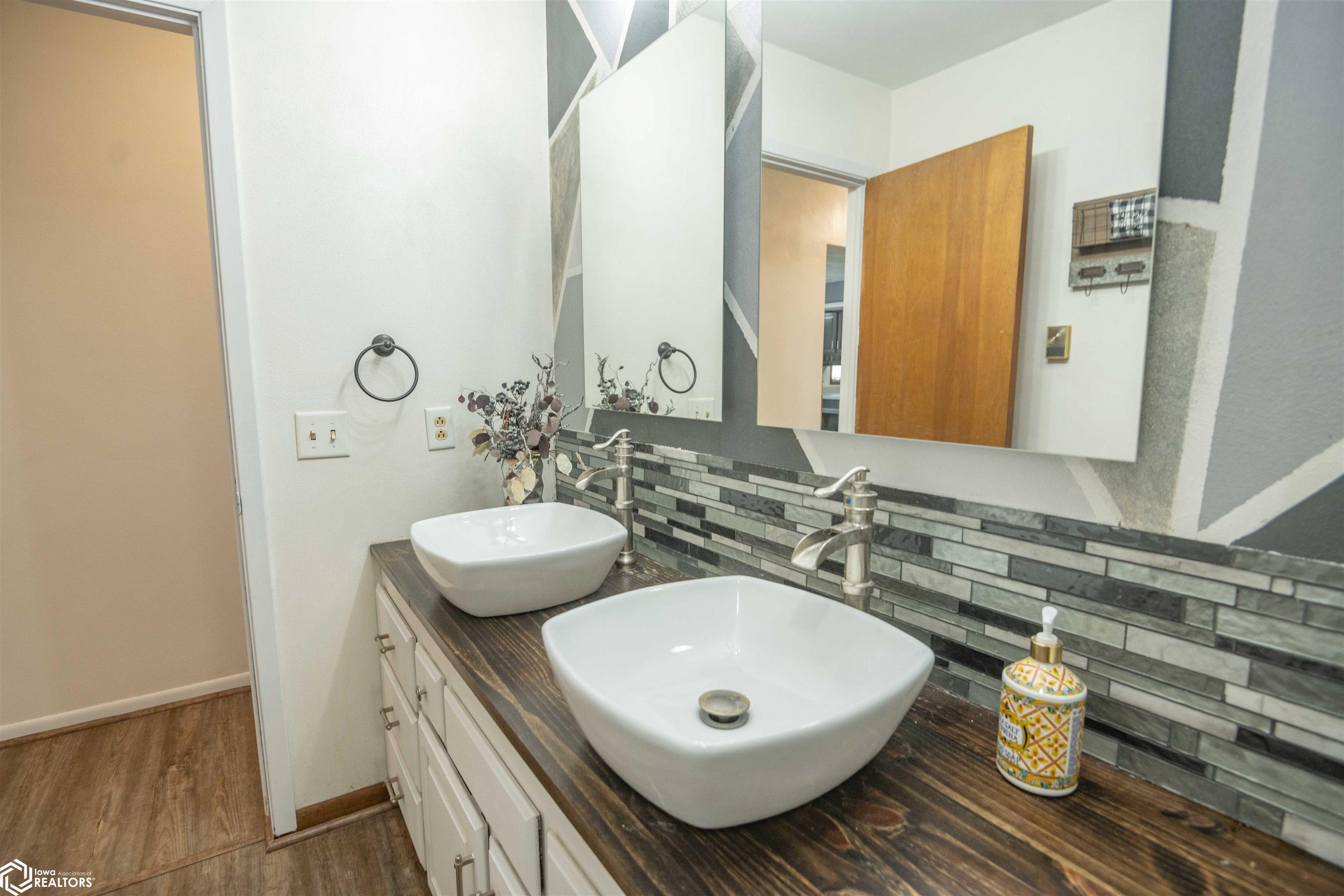 12681 Competine Road, Agency, Iowa image 39