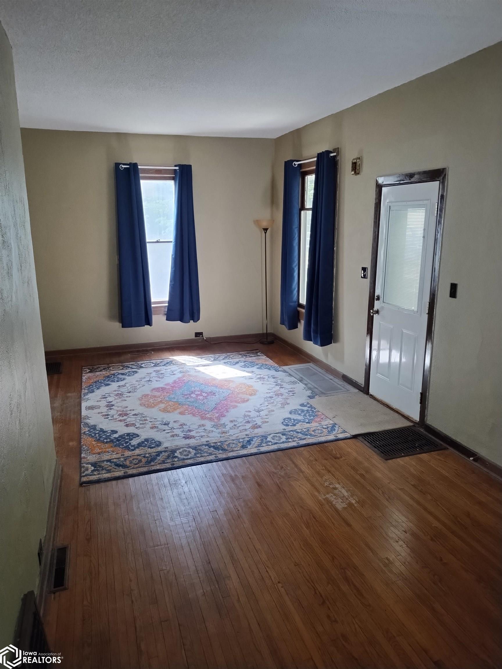 1126 High Avenue, Oskaloosa, Iowa image 7
