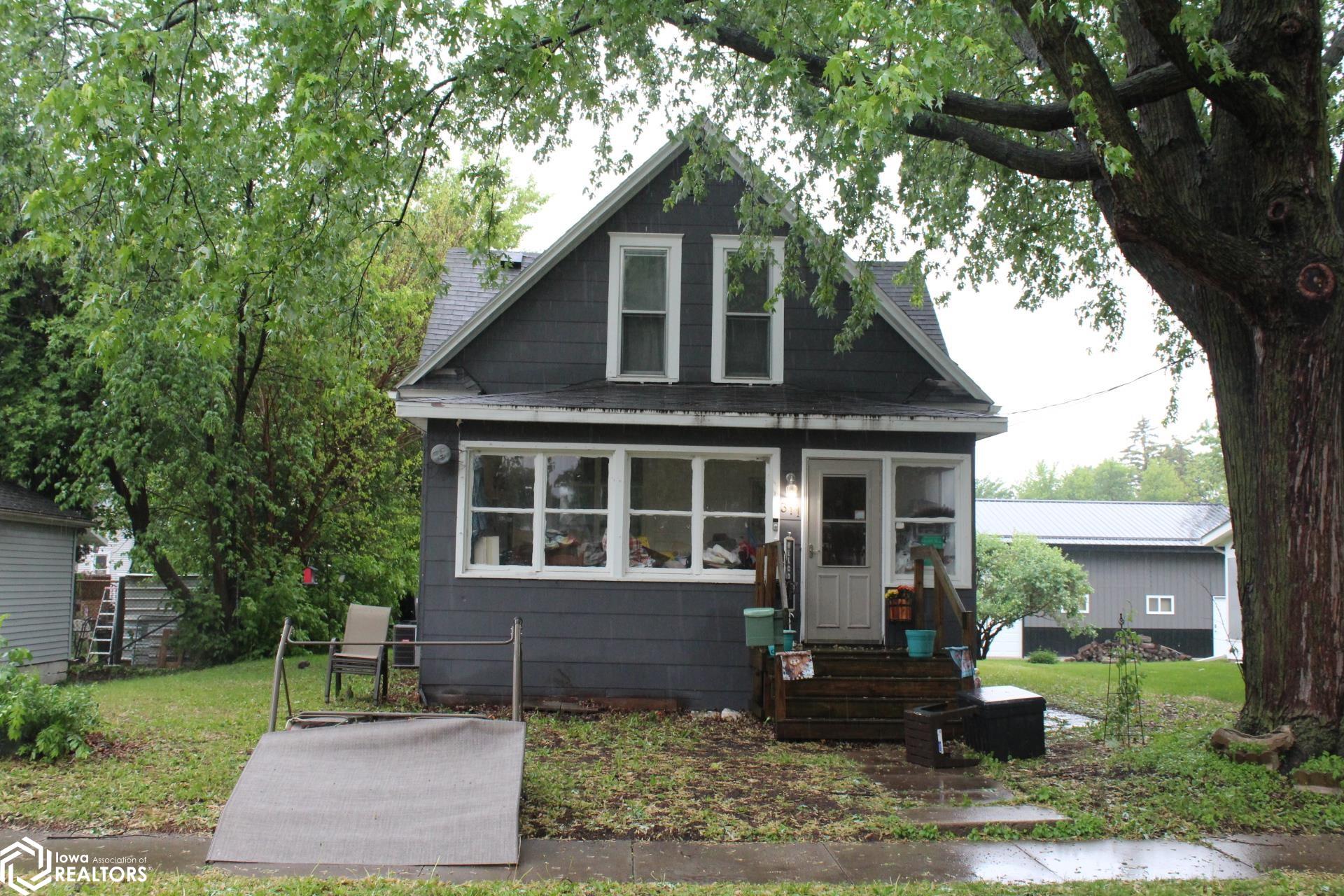311 14th Street, Mason City, Iowa image 1