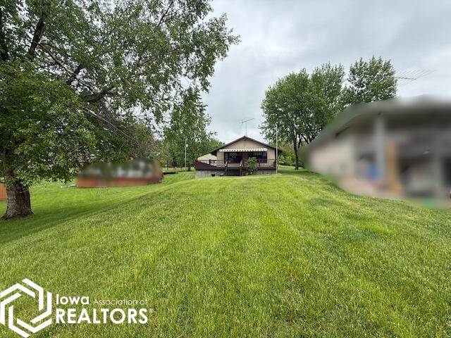 1015 Lakeshore Drive, Brooklyn, Iowa image 27
