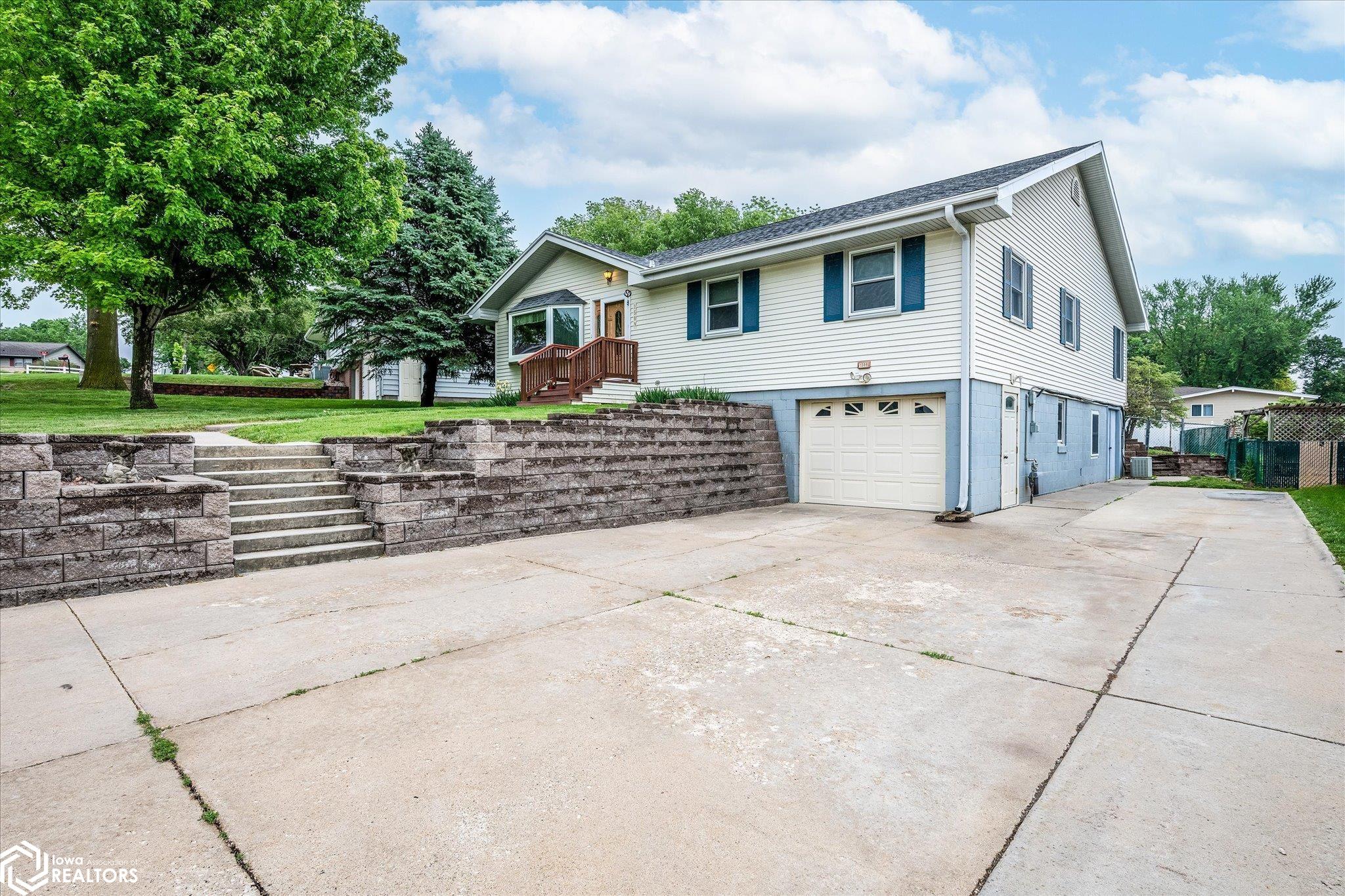 1509 Victoria Street, Harlan, Iowa image 2