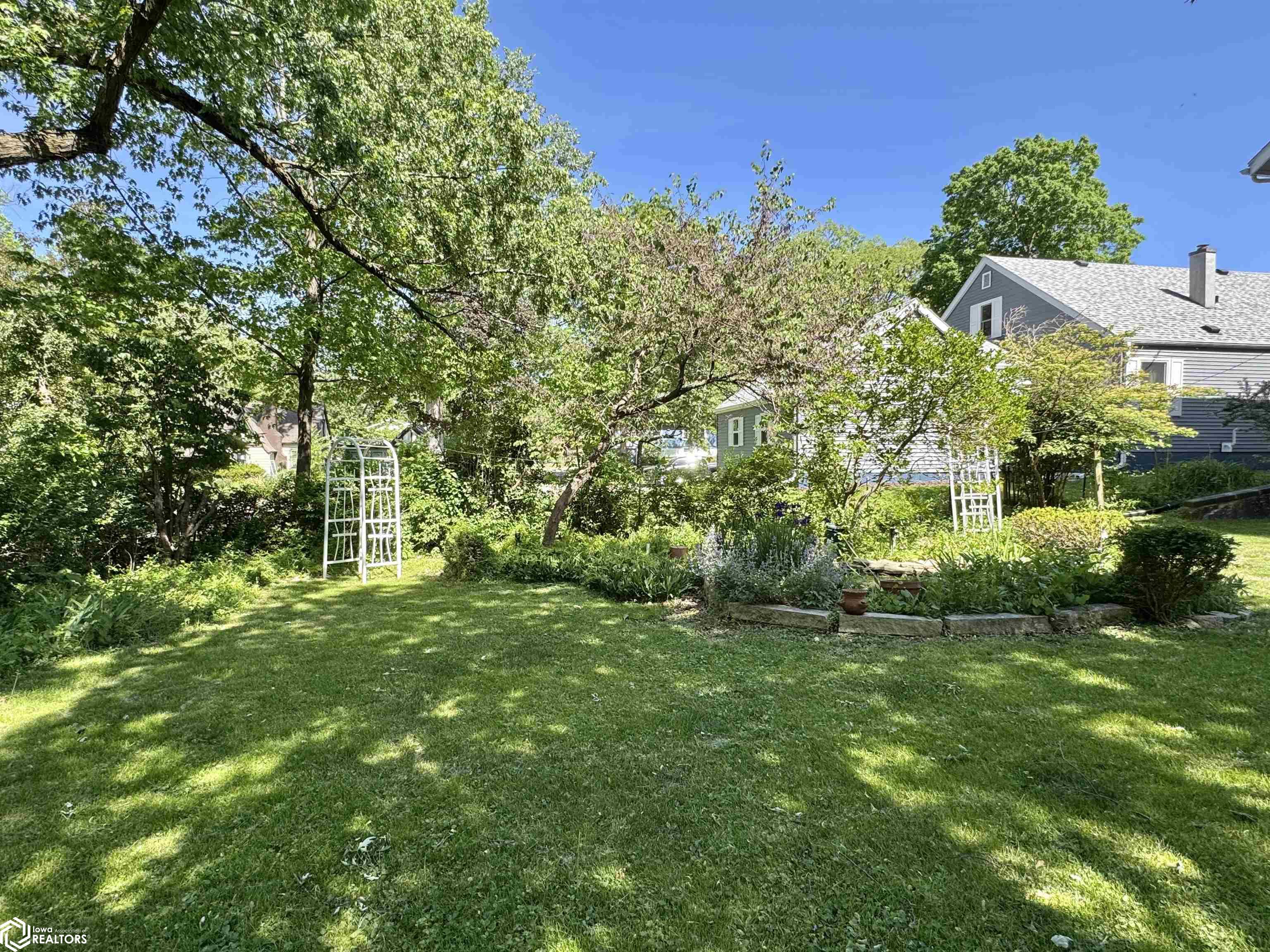 807 E Burlington Avenue, Fairfield, Iowa image 44