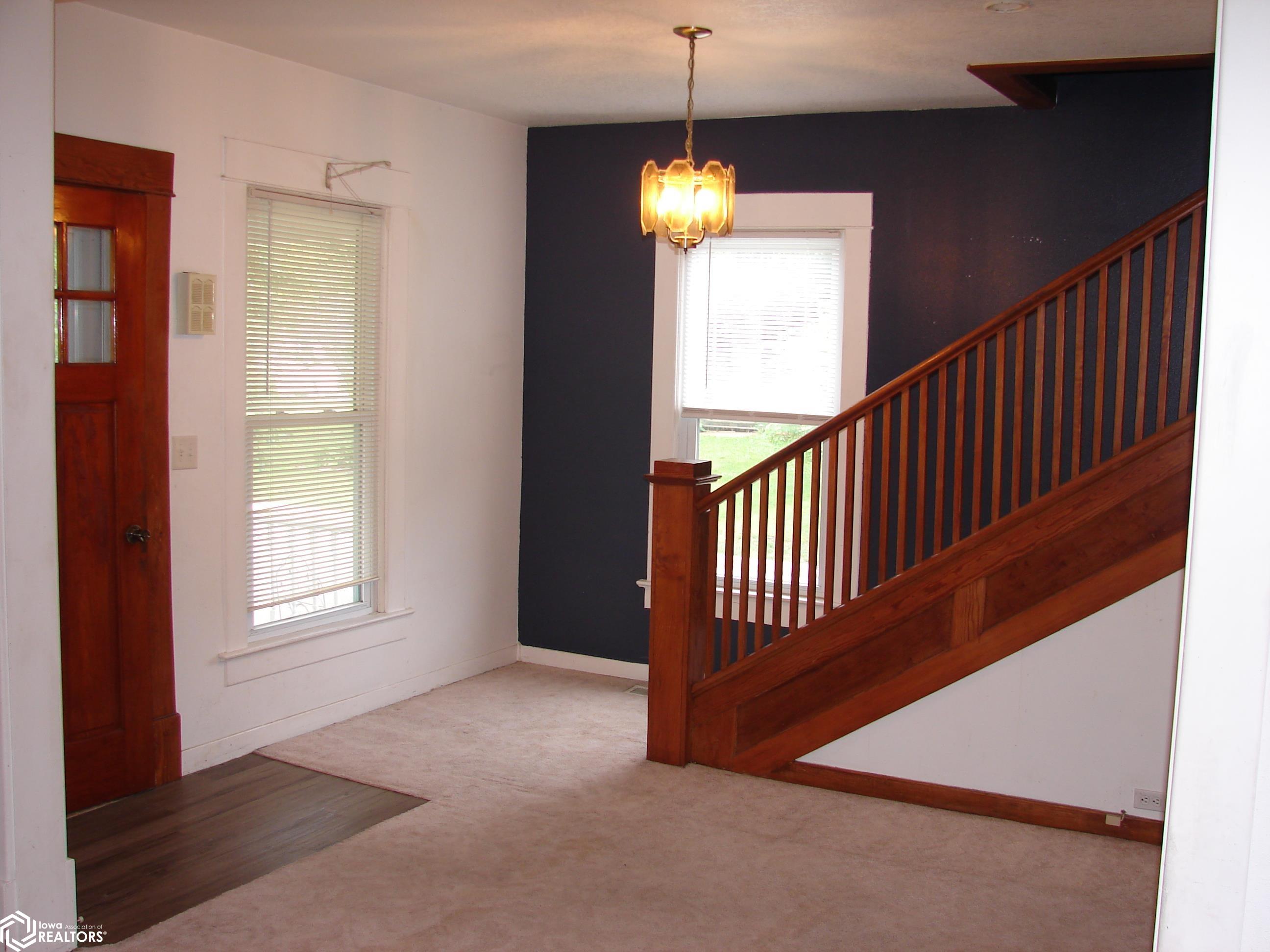 409 W Broad St., Mount Pleasant, Iowa image 7