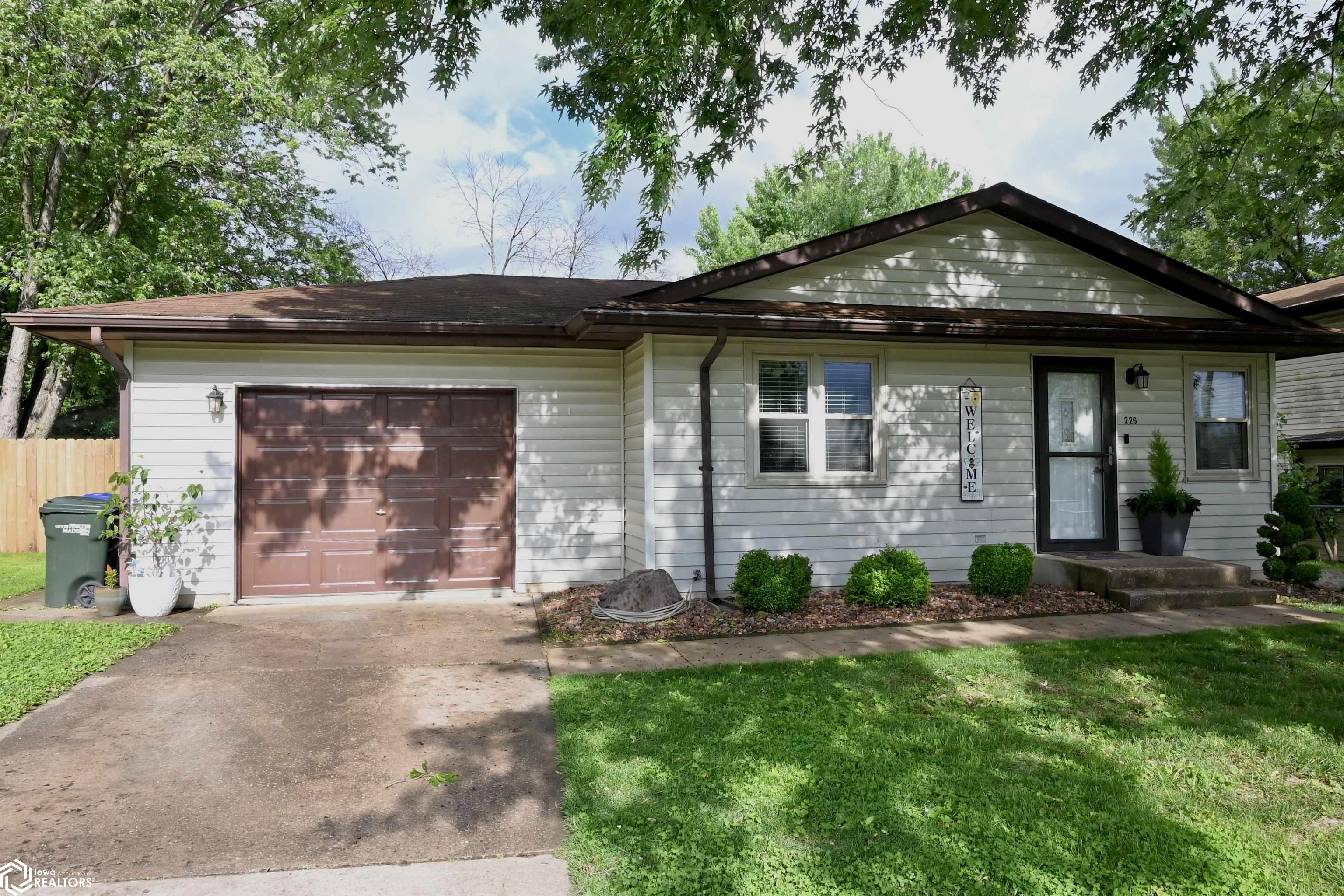 226 Vica Lane, Fort Madison, Iowa image 2