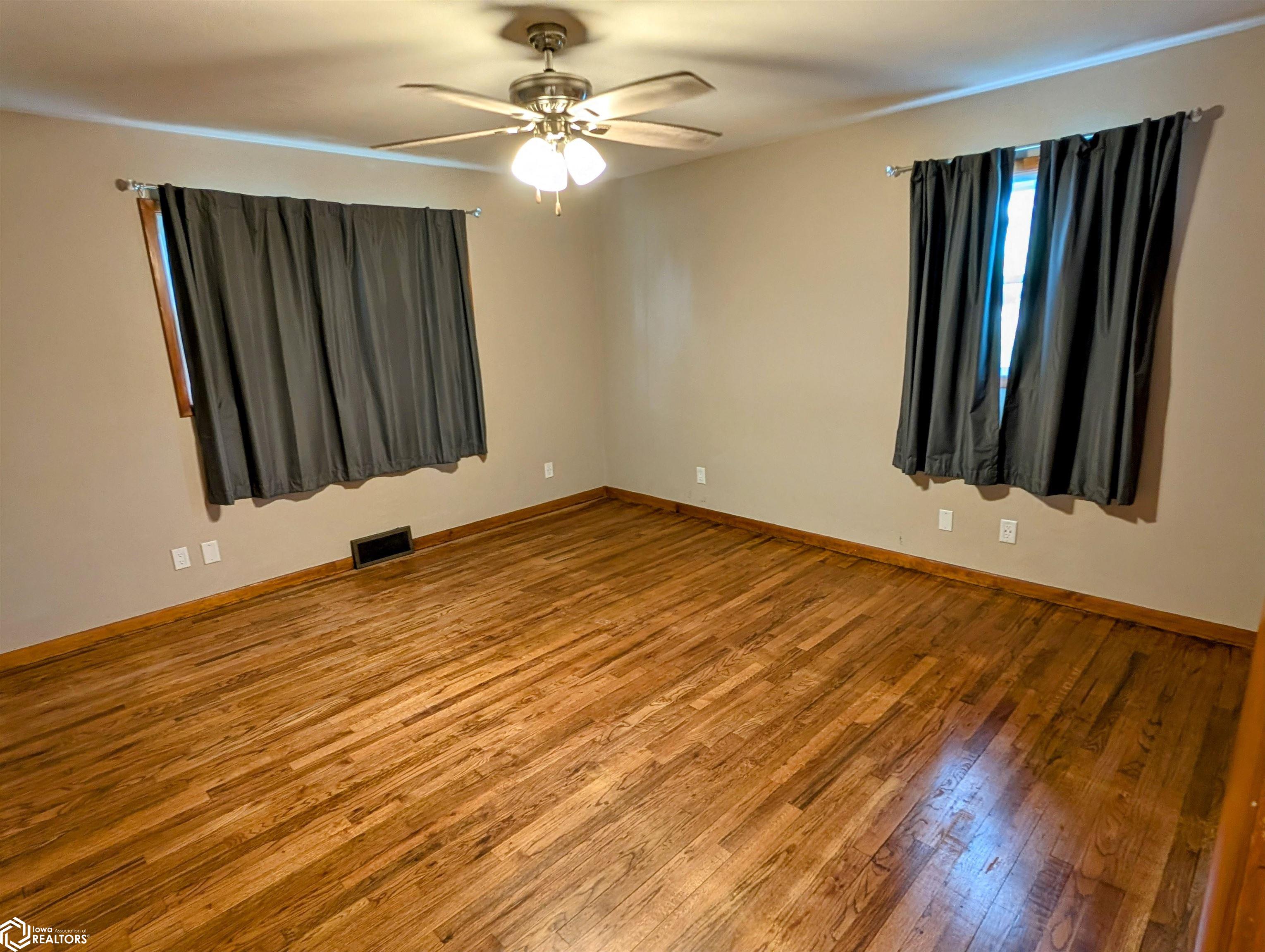 2704 S Central Avenue, Burlington, Iowa image 11